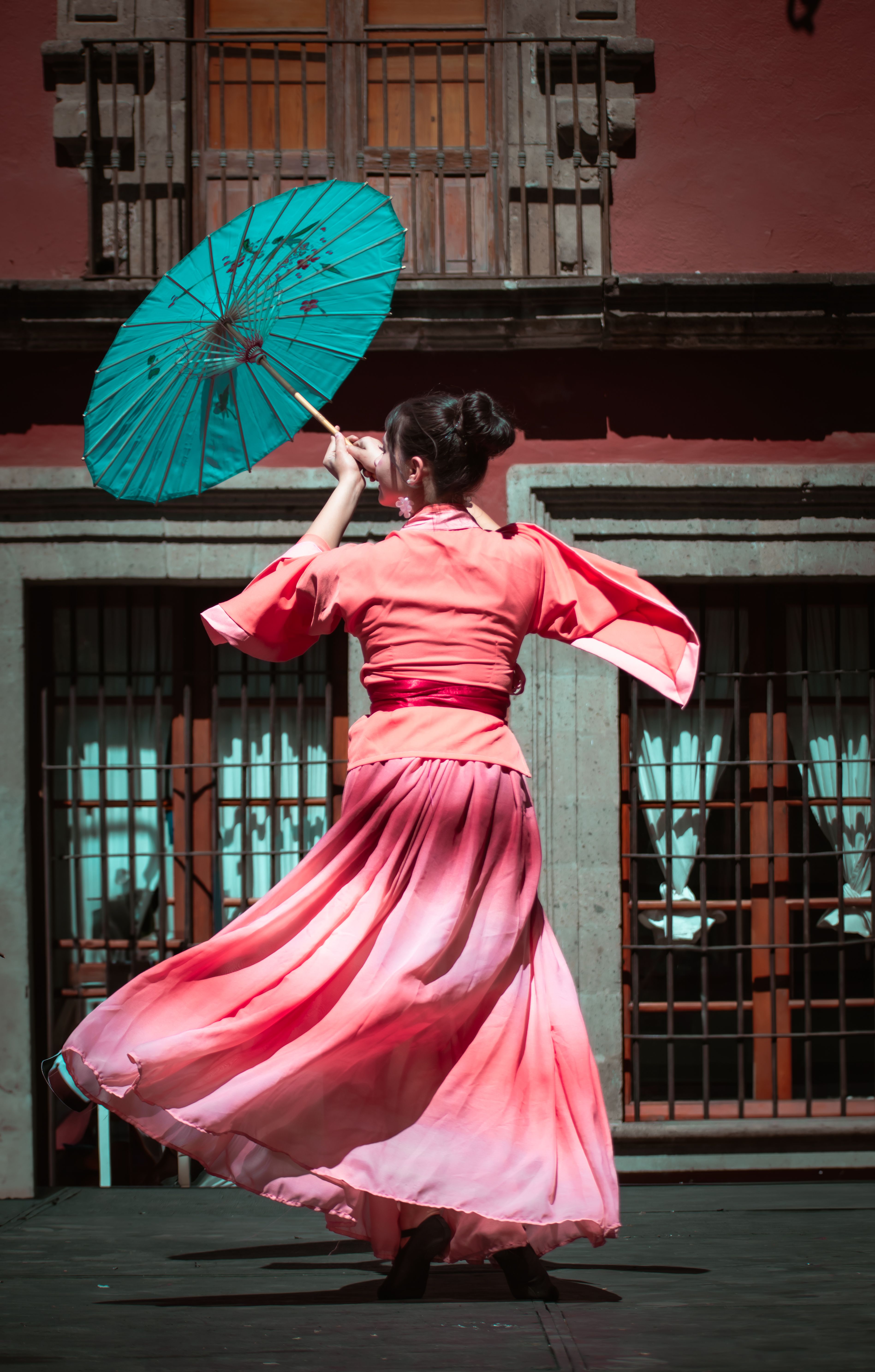 La danza en tumbas de Tebas y Menfis como fuente de conocimiento histórico