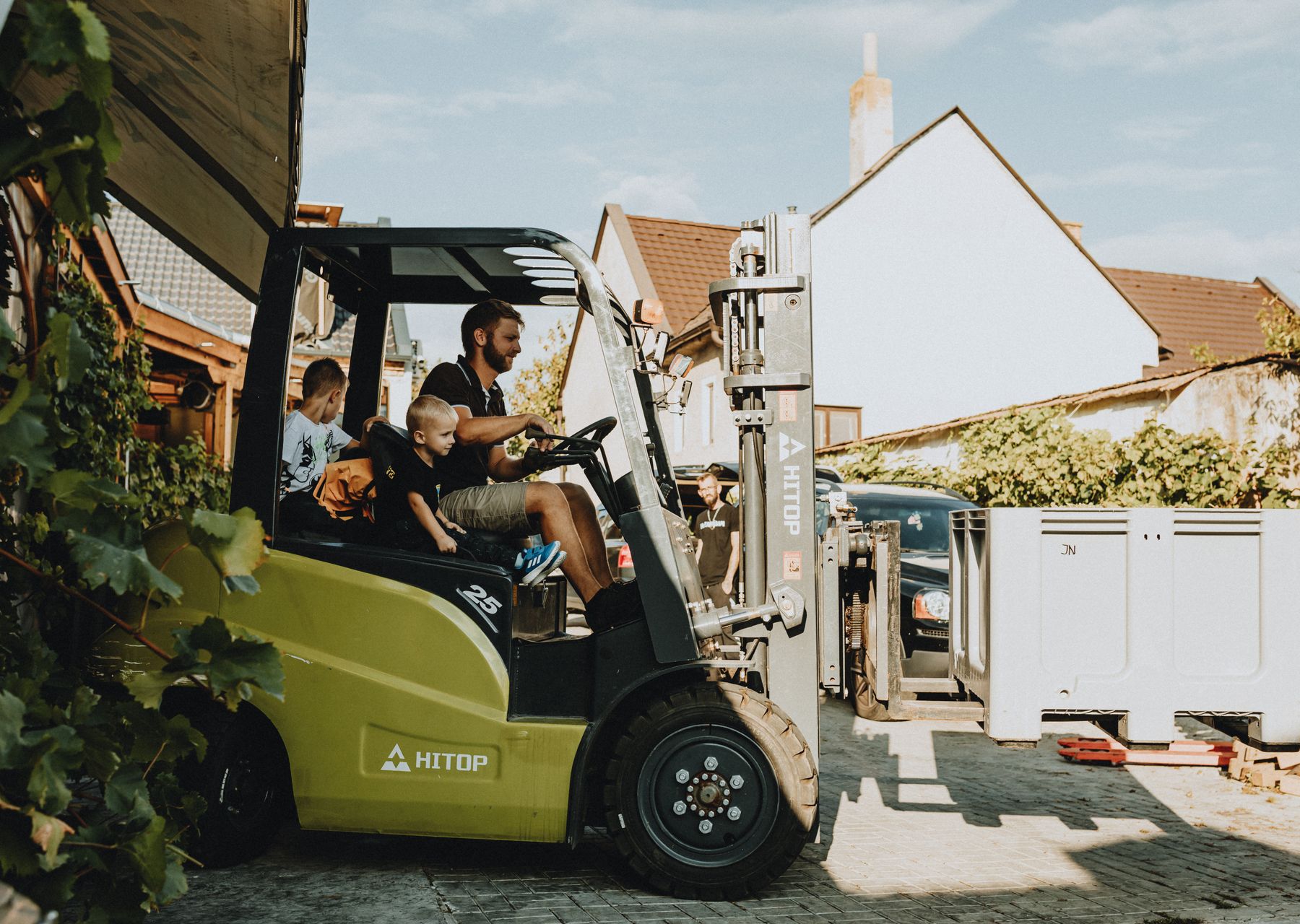 Removals and storage in Egginton — crew wrapping and loading on moving day