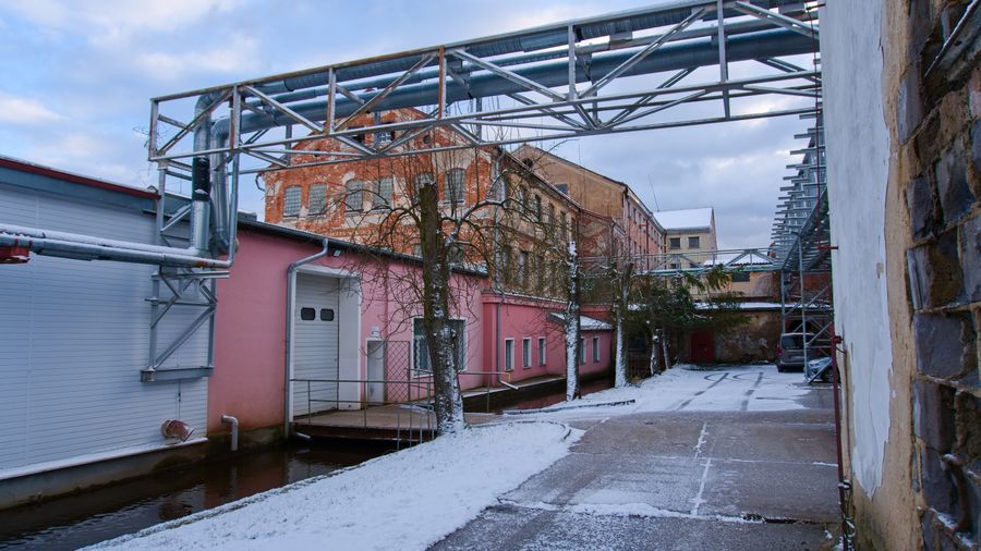 Snow-covered industrial depot yard — photo by PPPS CZ on Pexels