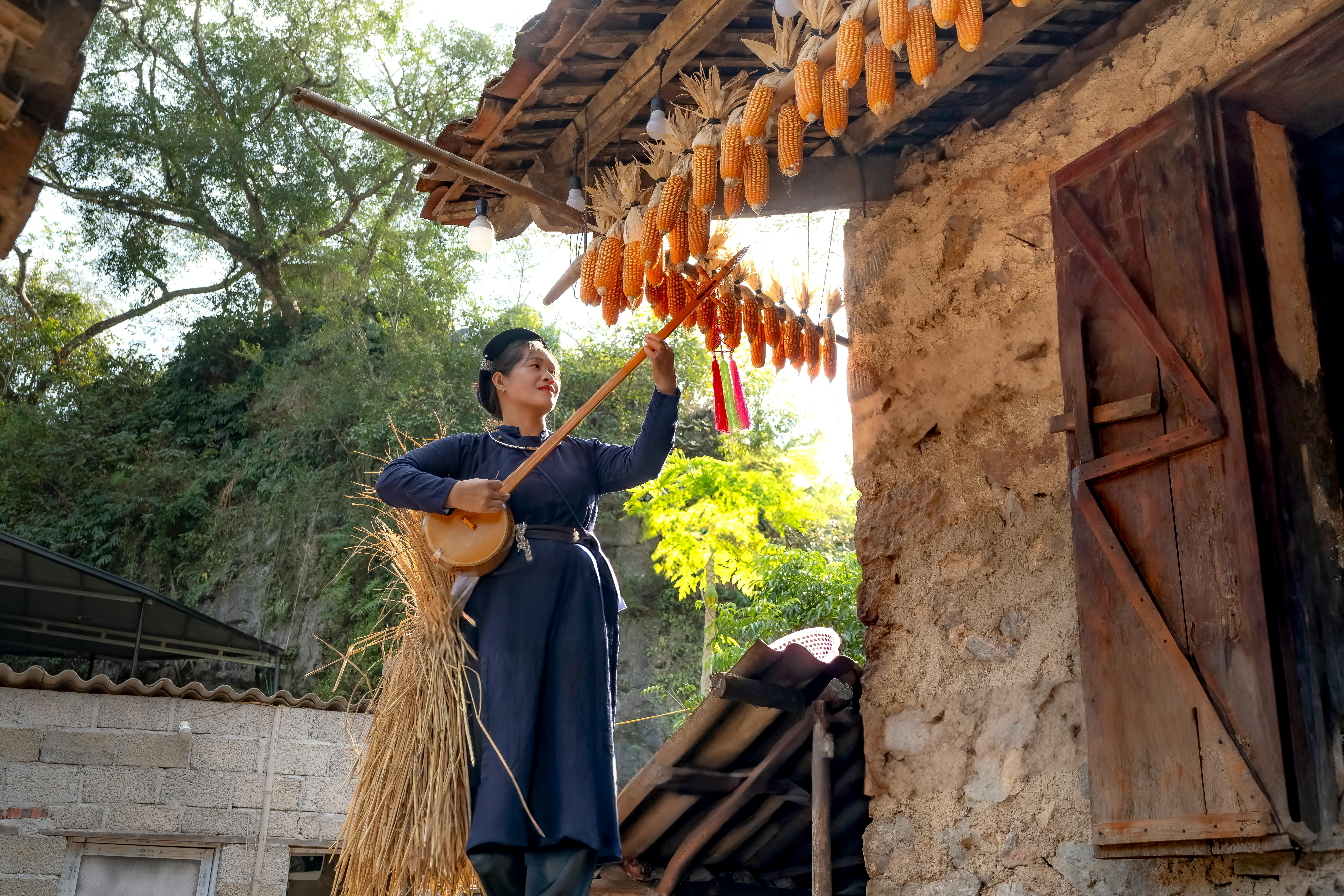 Discover Roanoke's Country Artist Scene