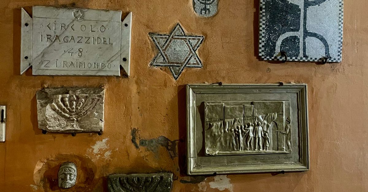 Jewish Rome Pics Historic Jewish Symbols in Rome's Jewish Ghetto · Free Stock Photo