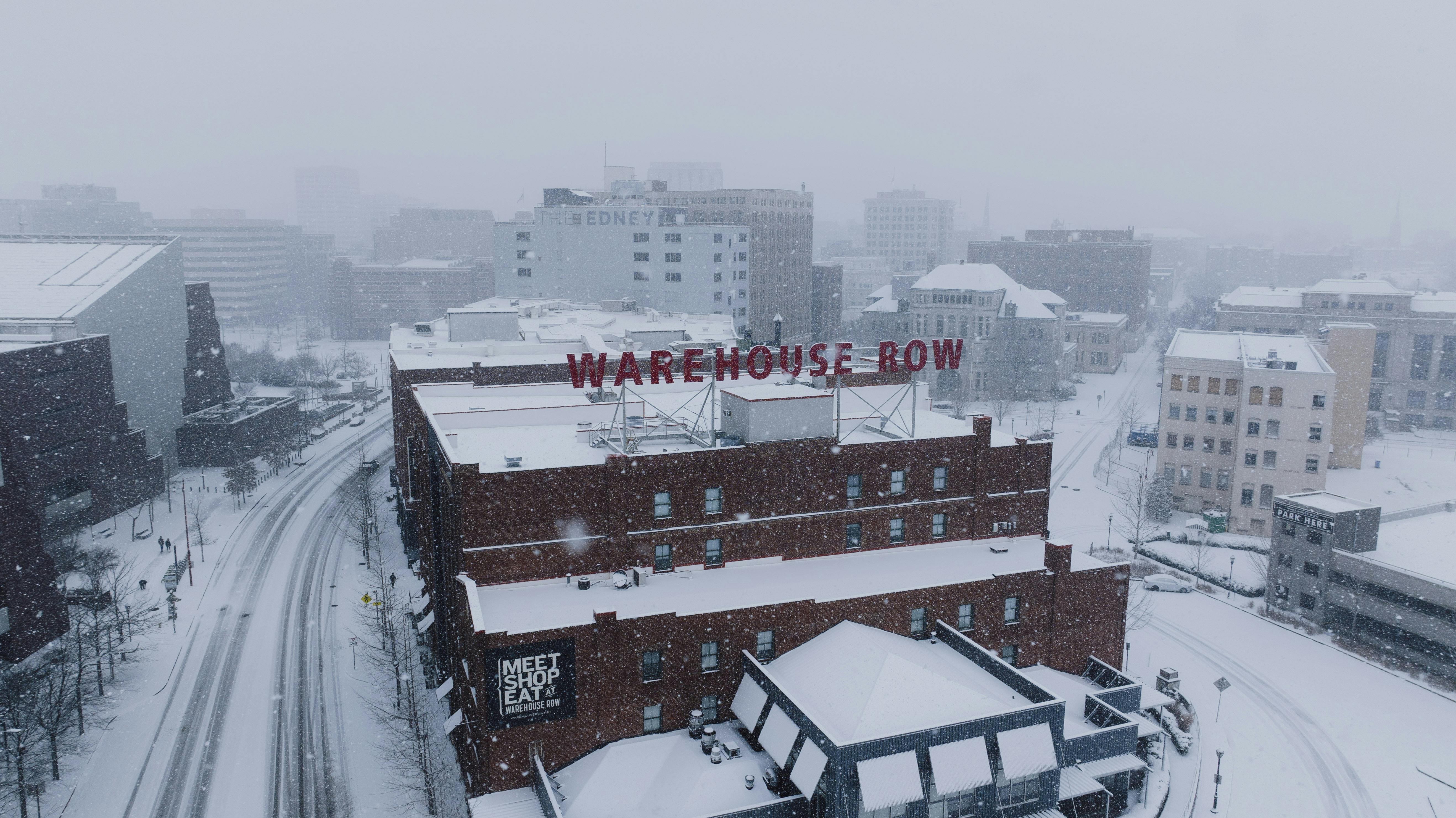 Roundup: Weather cancellations / Mortgage rates rise / Plumbing rules reworked — Photo by K on Pexels