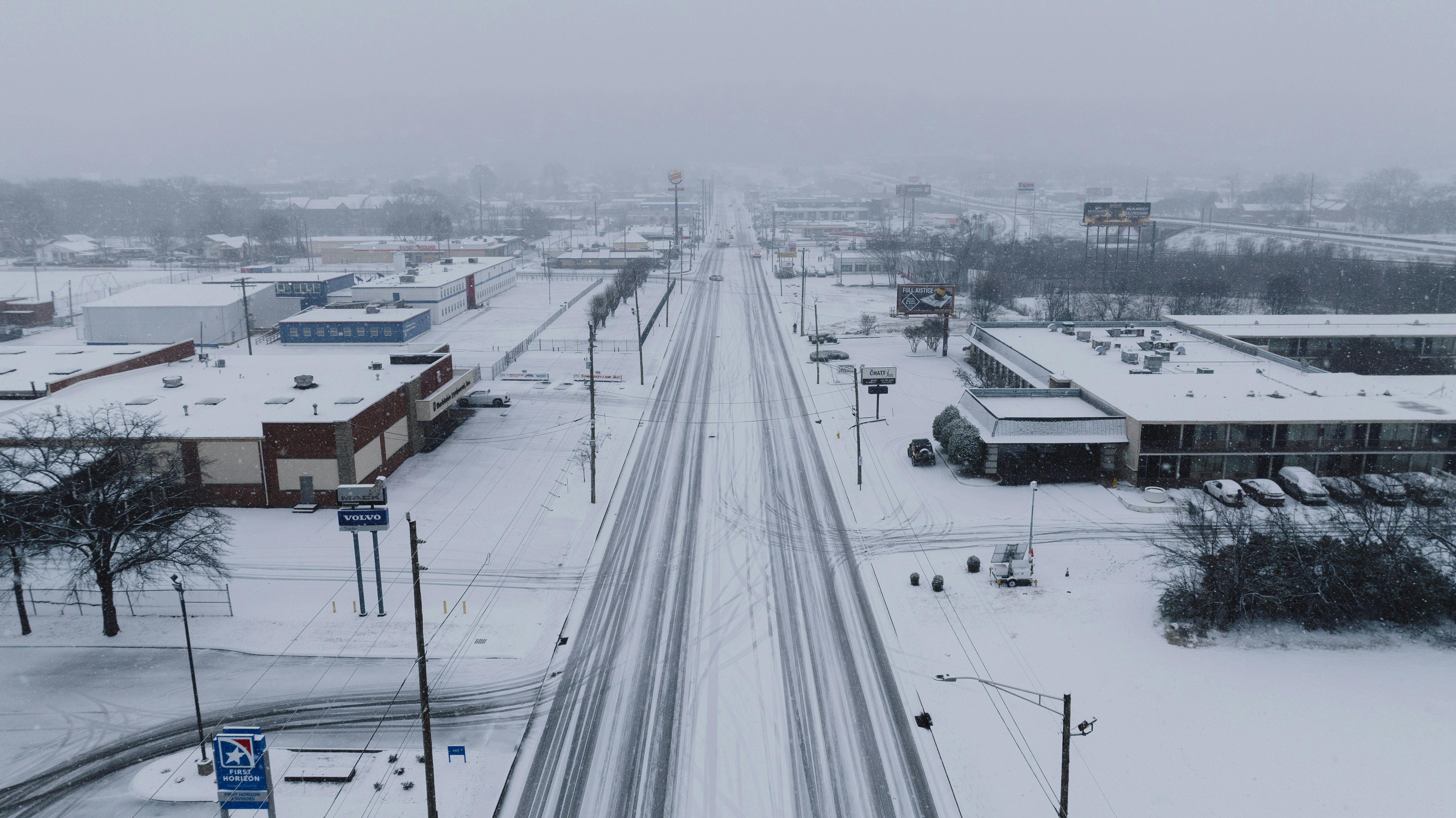 Dallas-Fort Worth hailstorms are fueling a home insurance spike — Photo by K on Pexels