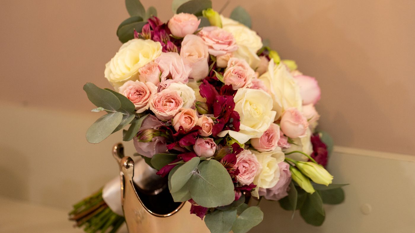 Wedding Flowers: What Your Florist Actually Needs From You