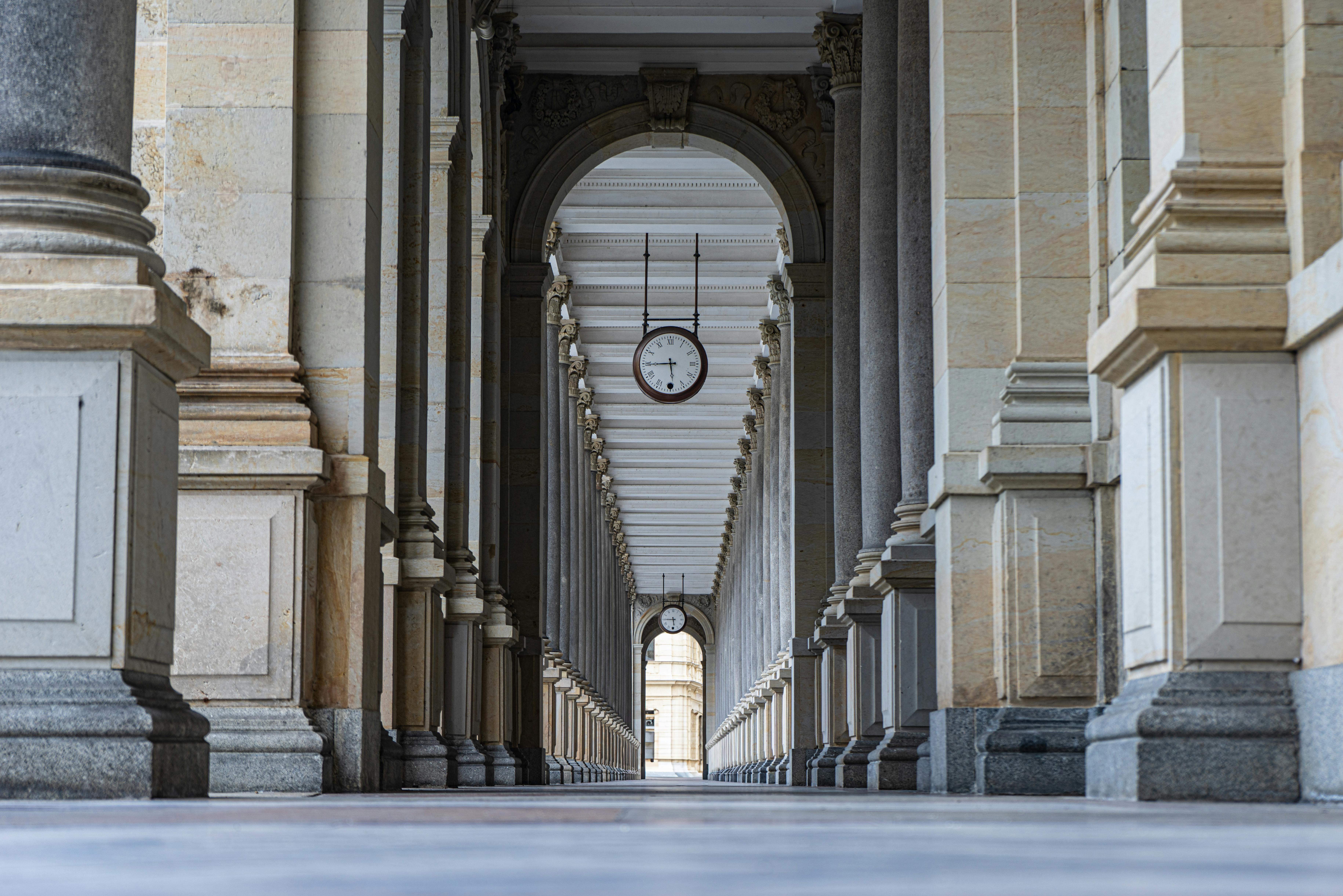 Exploring Vintage Arcades and Retro Arcade Halls