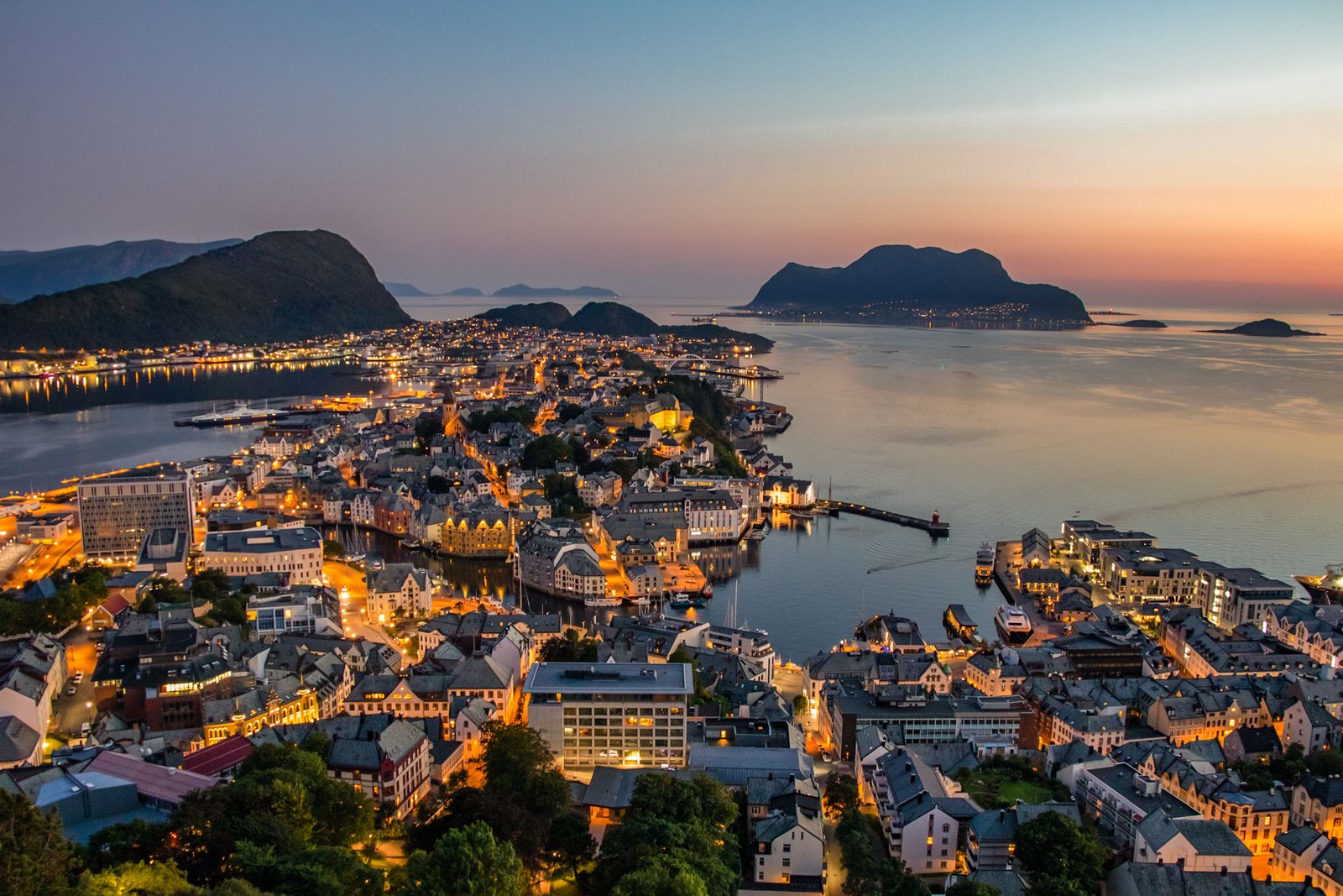 Alesund travel guide
