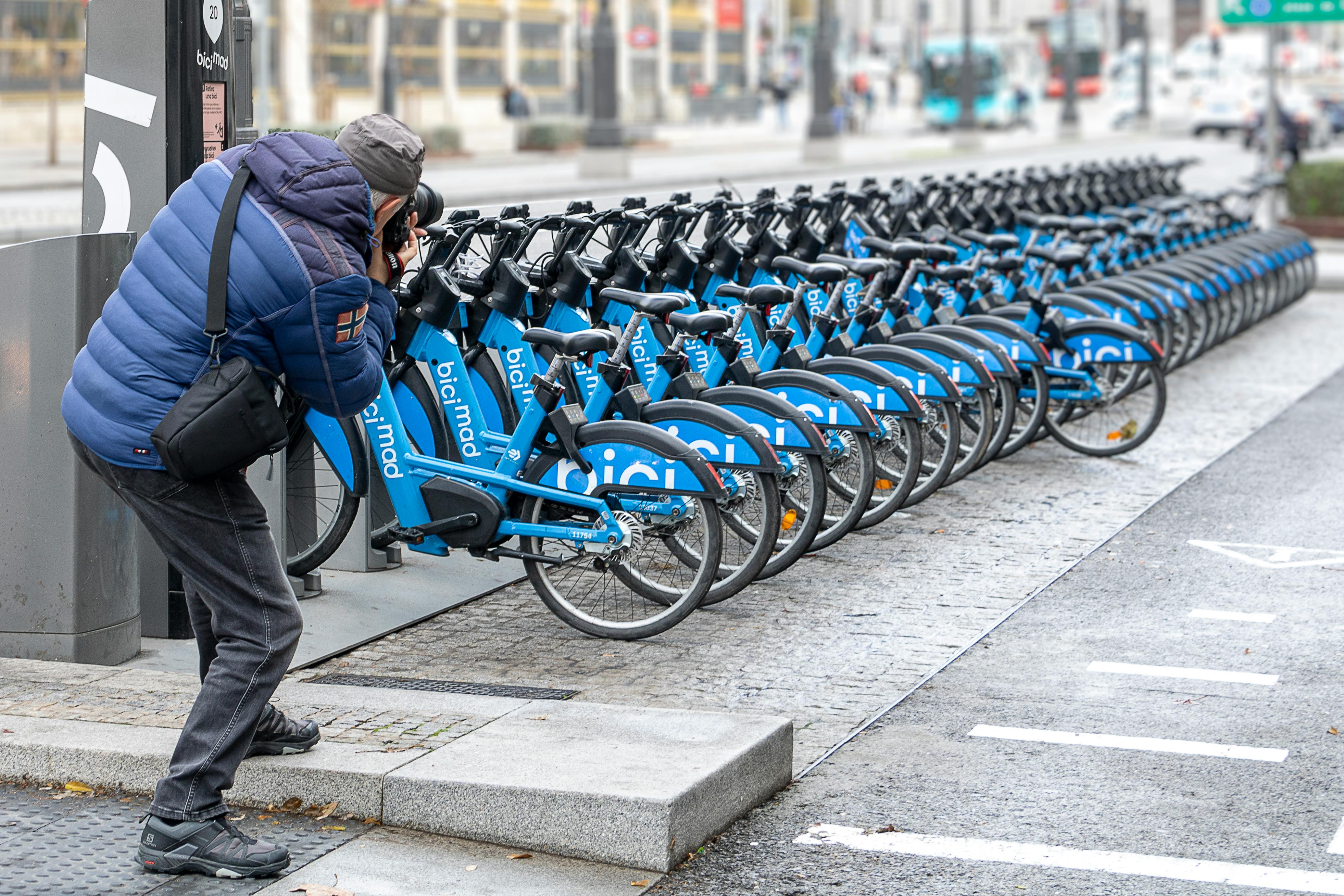 How Folding Ebikes Are Changing Urban Mobility — Photo by Juan García on Pexels