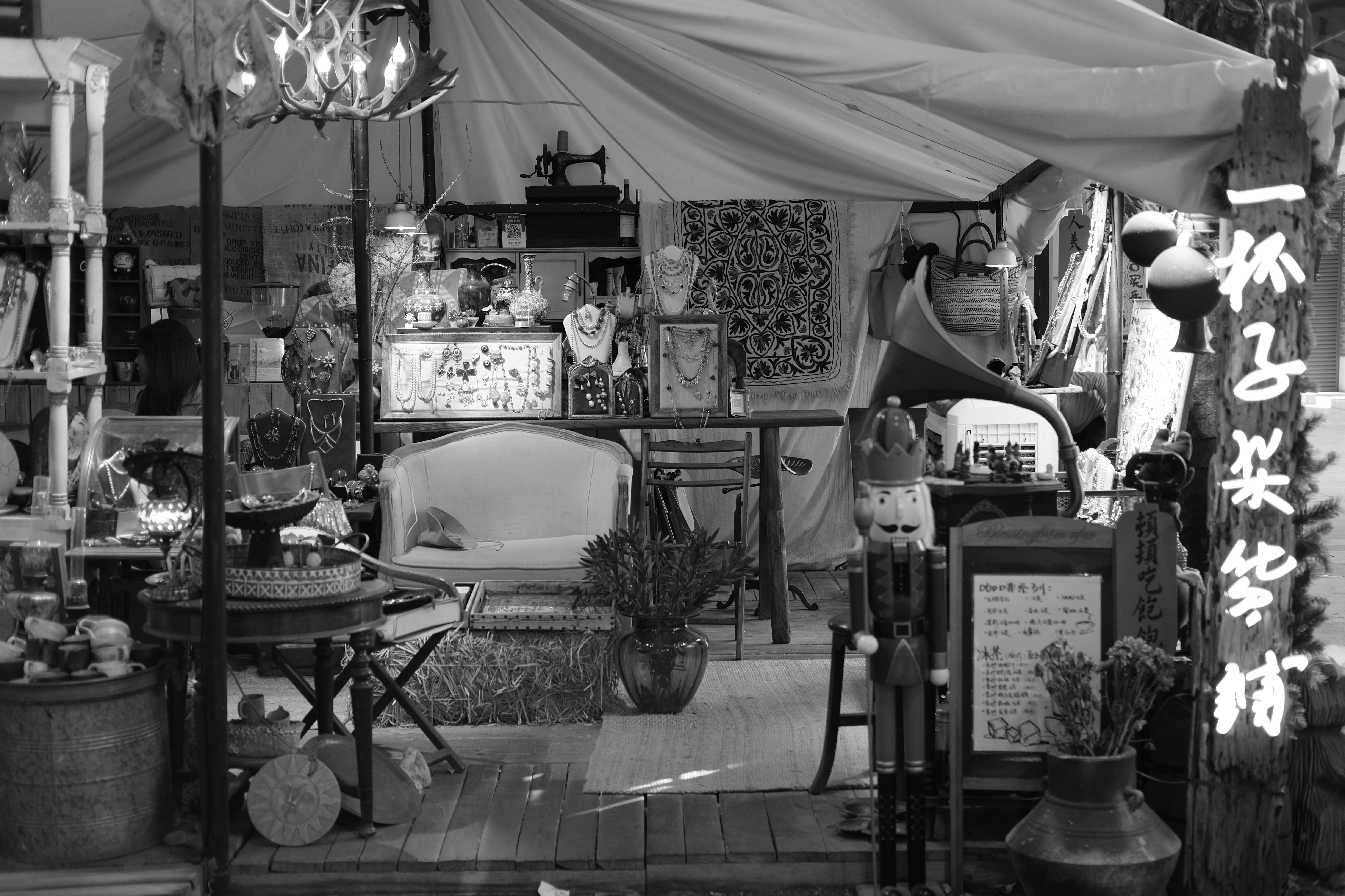 Discover Quirky Shops and Boutiques for Handmade Jewelry