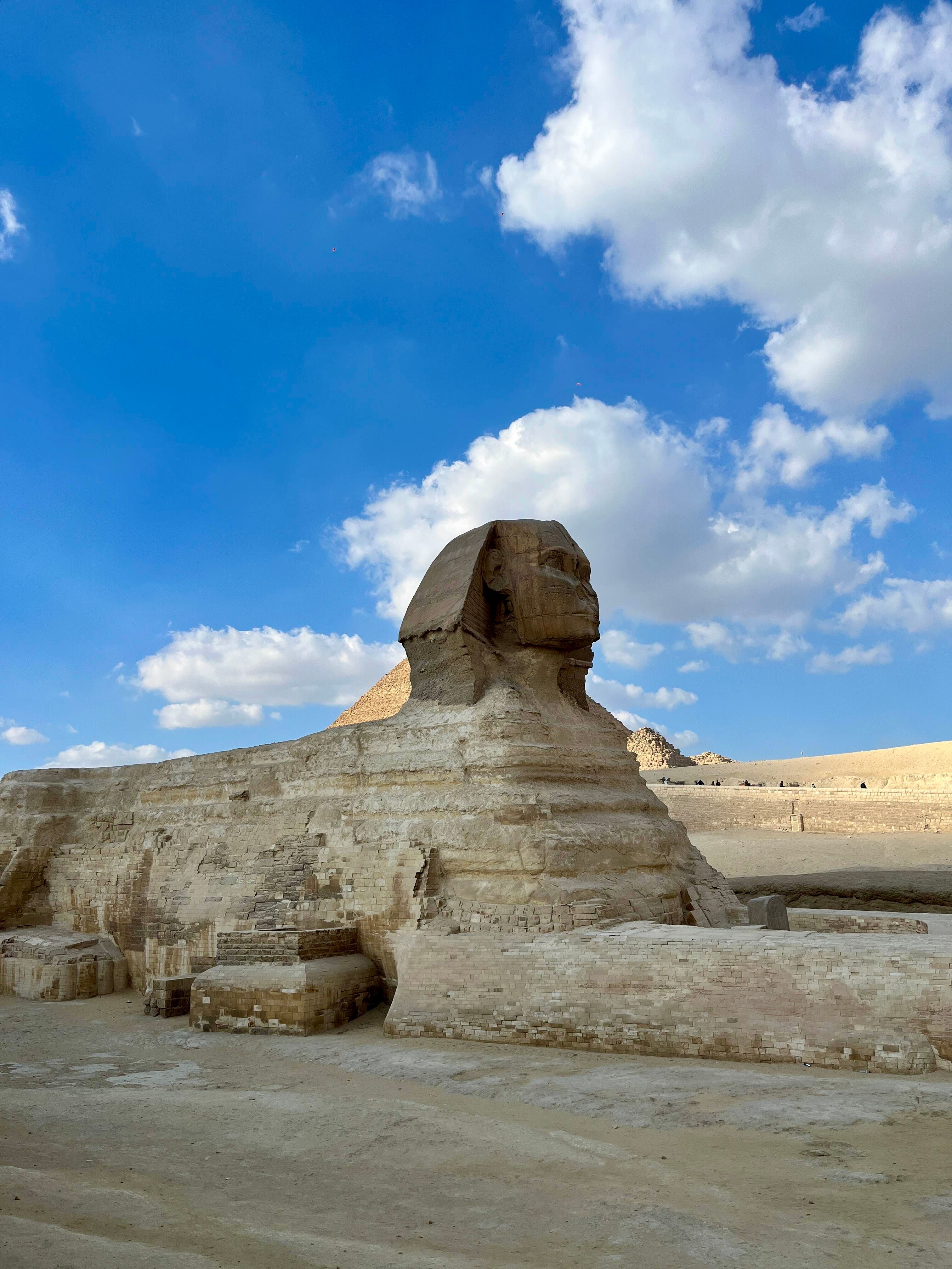 Majestic Sphinx at Giza under Blue Skies · Free Stock Photo