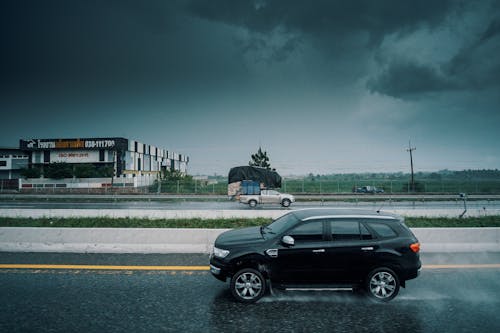 Základová fotografie zdarma na téma asfalt, auto, automobil