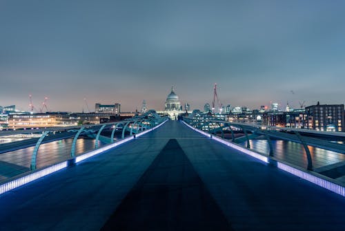 Δωρεάν στοκ φωτογραφιών με millenium bridge, Αγγλία, αντανάκλαση