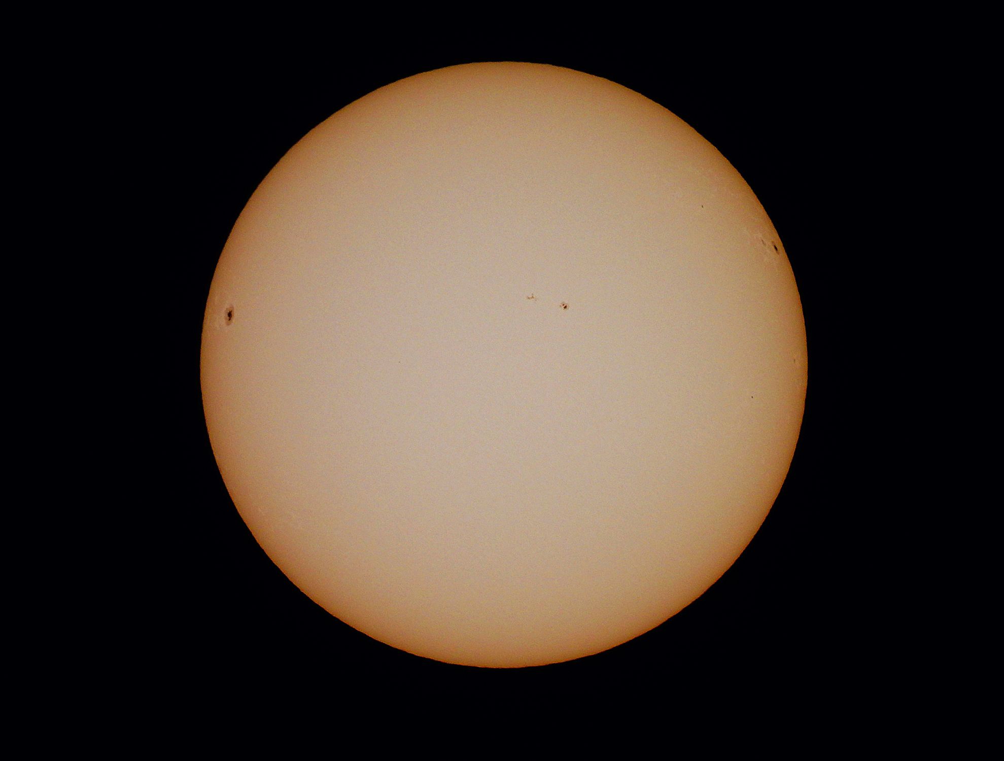 Close-up of the Sun with Visible Sunspots · Free Stock Photo