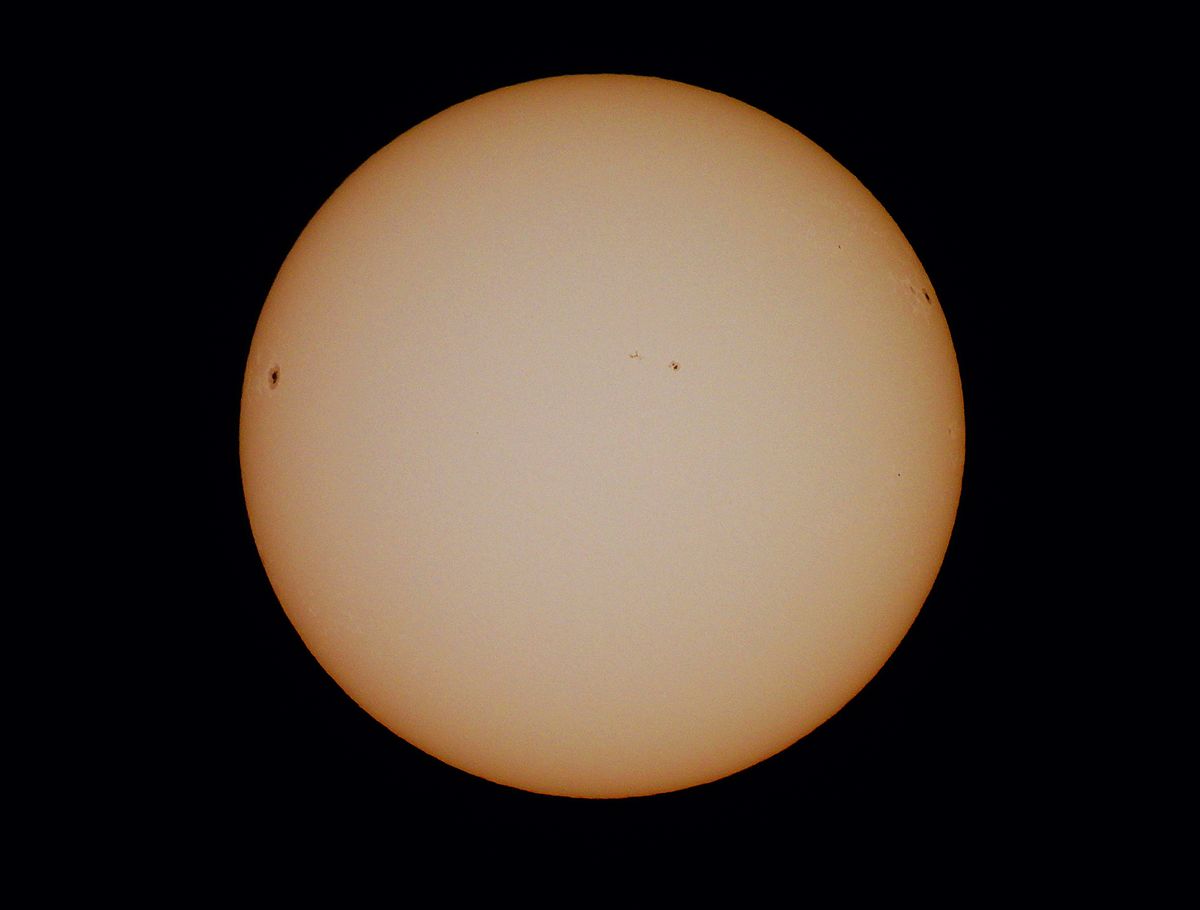Visible Sun Close-up of the Sun with Visible Sunspots · Free Stock Photo