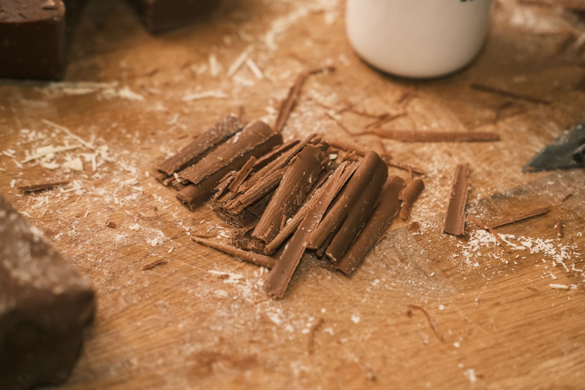 Como o chocolate afeta o cérebro de forma similar ao amor — Curiosidades