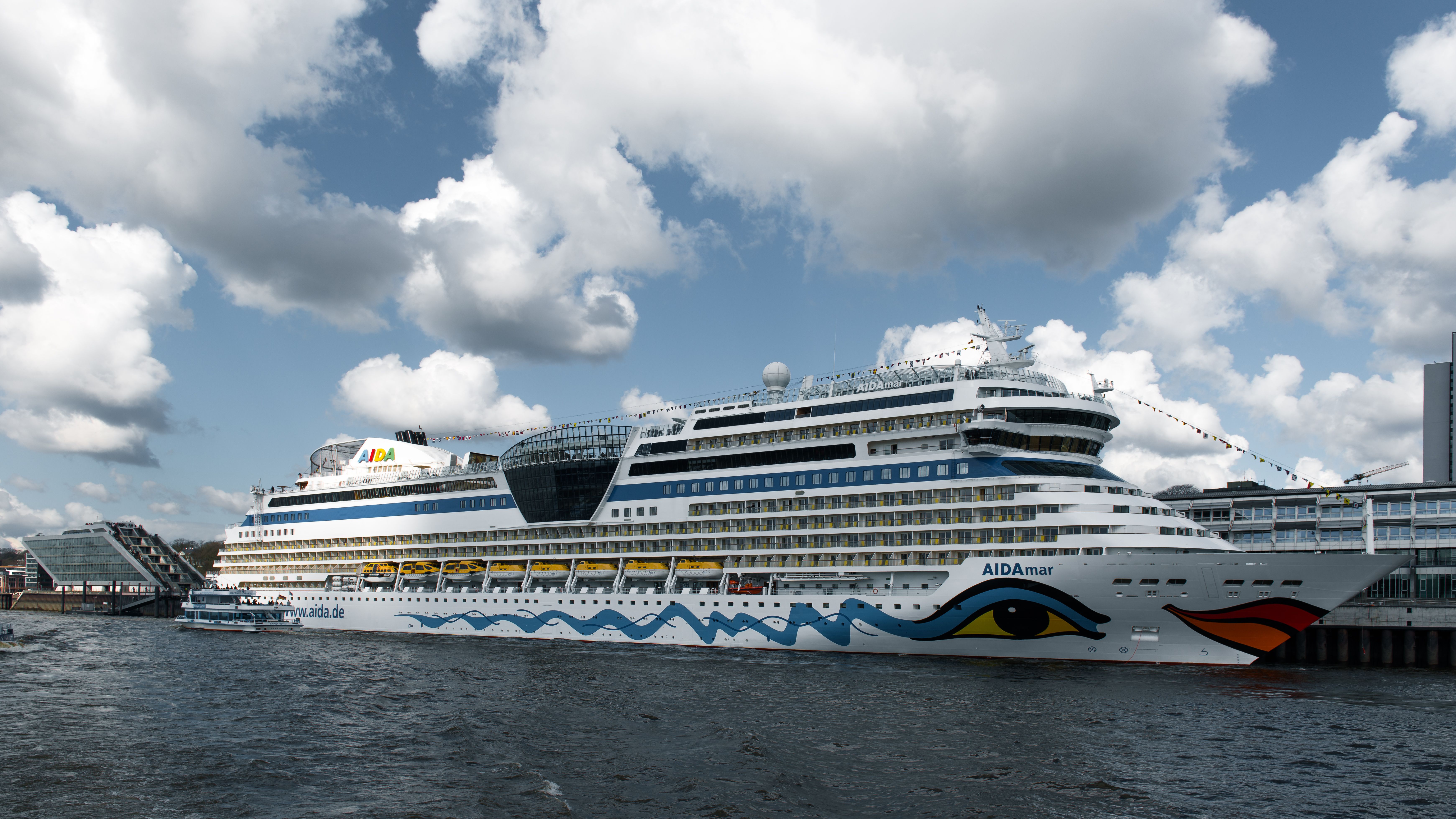 Why A Ship Takes On A Week Of Stores In One Morning