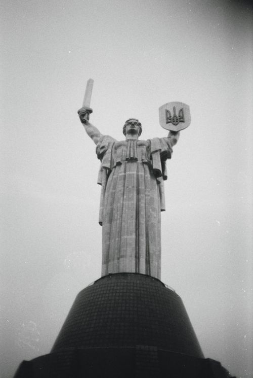 Free A striking view of the renowned Motherland Monument in Kyiv, emphasizing its grandeur. Stock Photo