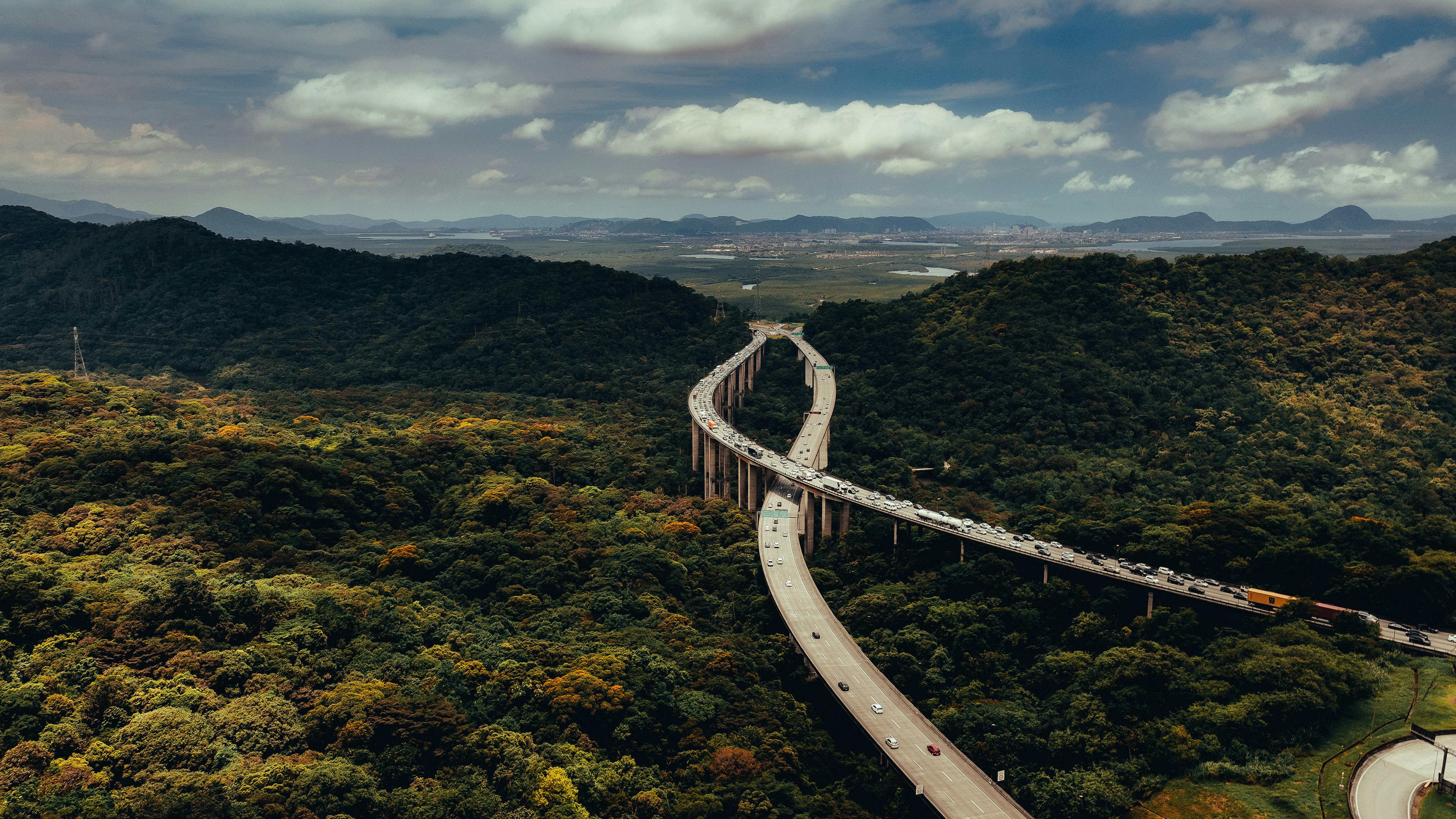 AWS Expands Amazon Connect Into AI Tools for Hiring, Healthcare, and Supply Chains — Photo by Sérgio Souza on Pexels
