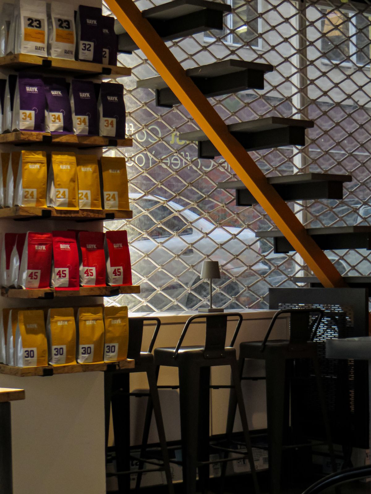 Không gian quán cafe hiện đại, ấm cúng - thiết kế quán cafe ở Hà Nội