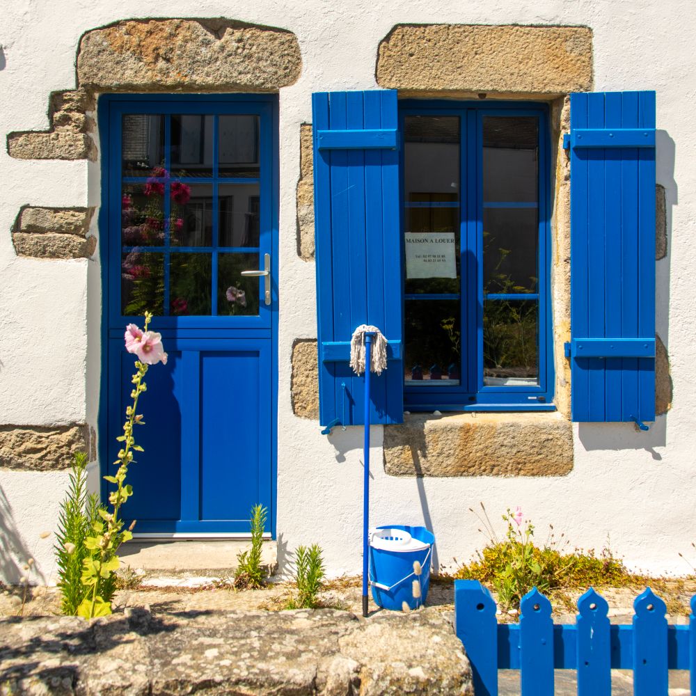 Exterior Painting in Arkley — quality trade paint going on in two coats