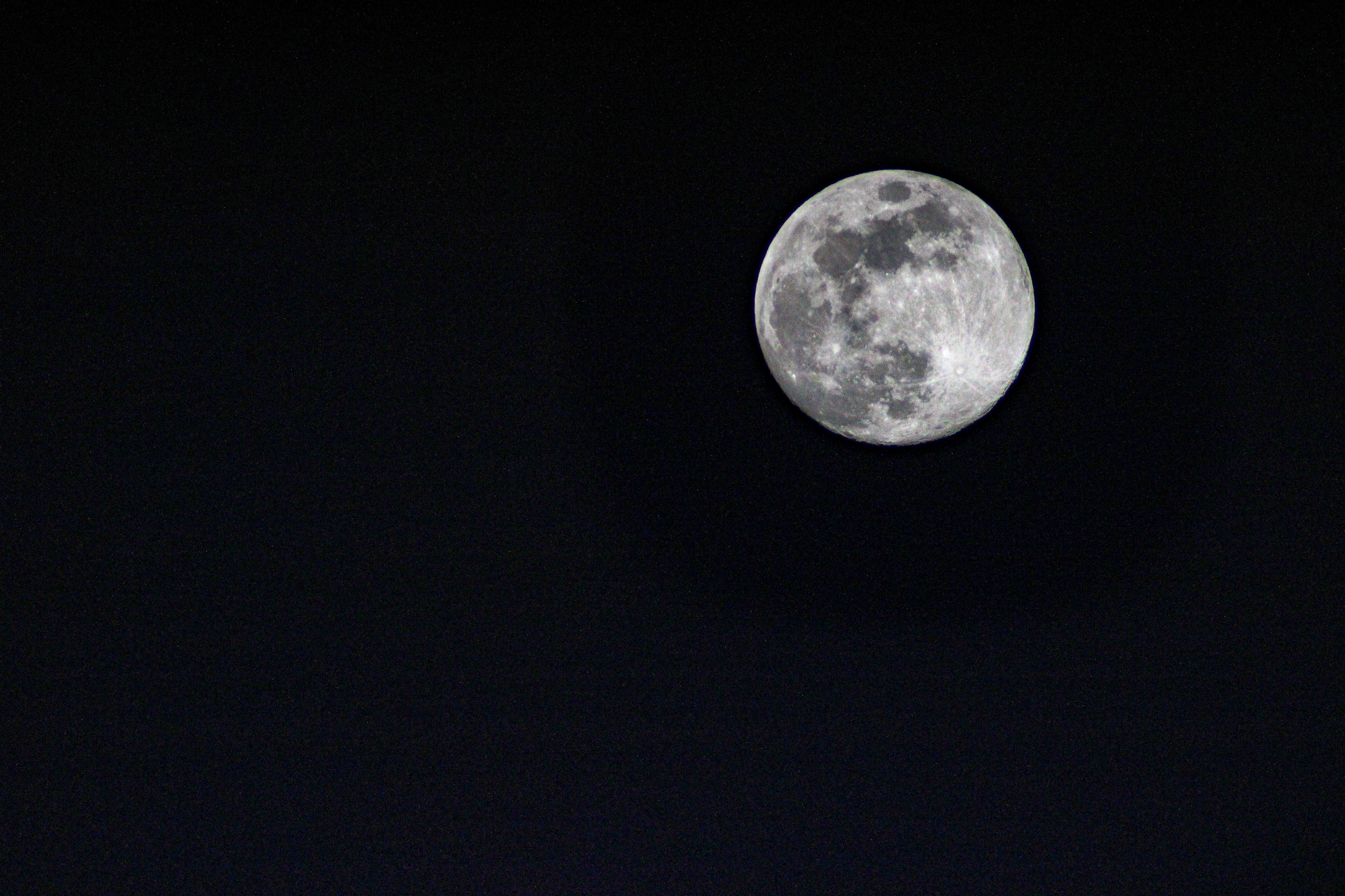 Artemis II astronauts saw the flashes of 5 meteor impacts on the moon news update image