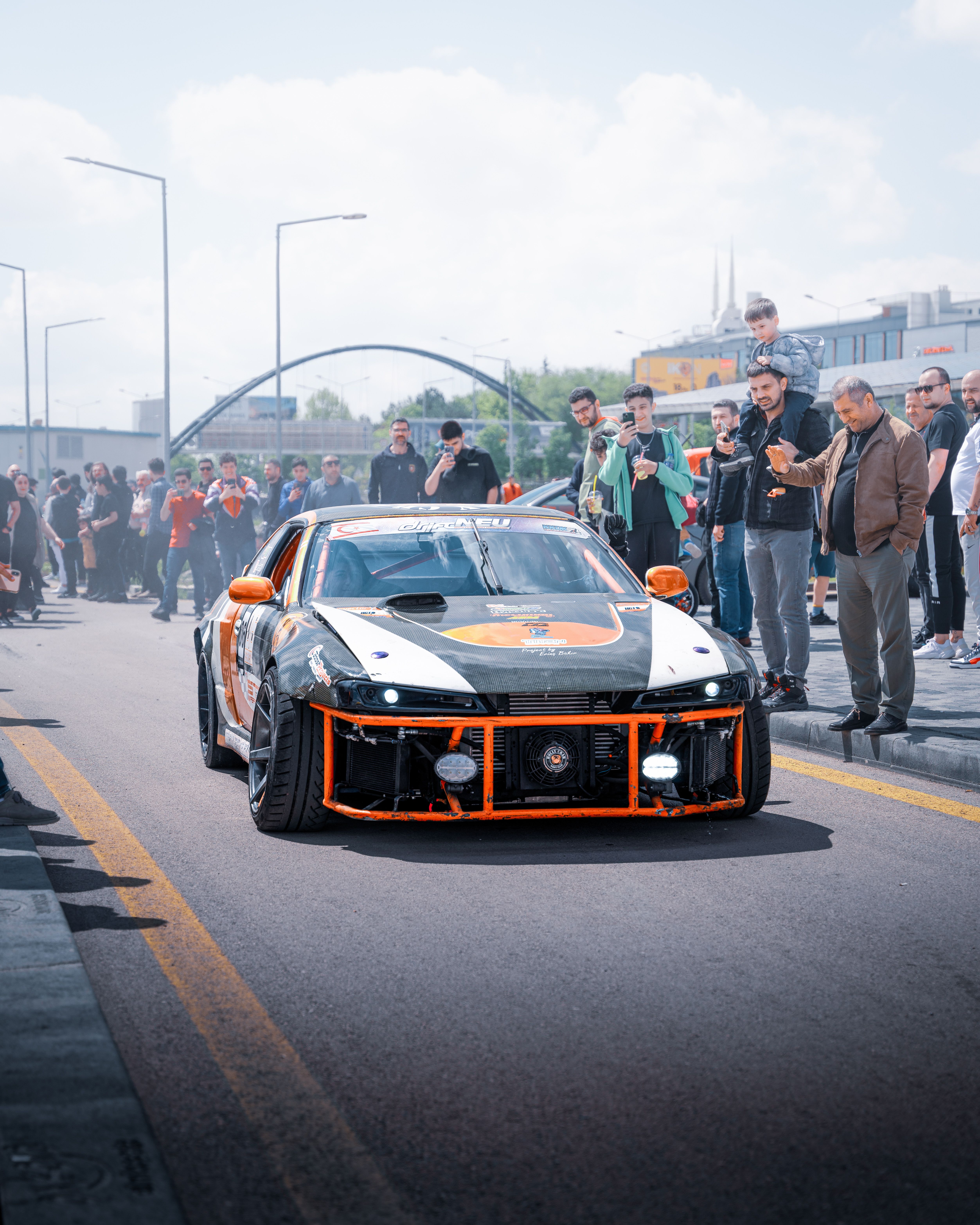 Vibrant Car Rally in Ankara, Türkiye · Free Stock Photo