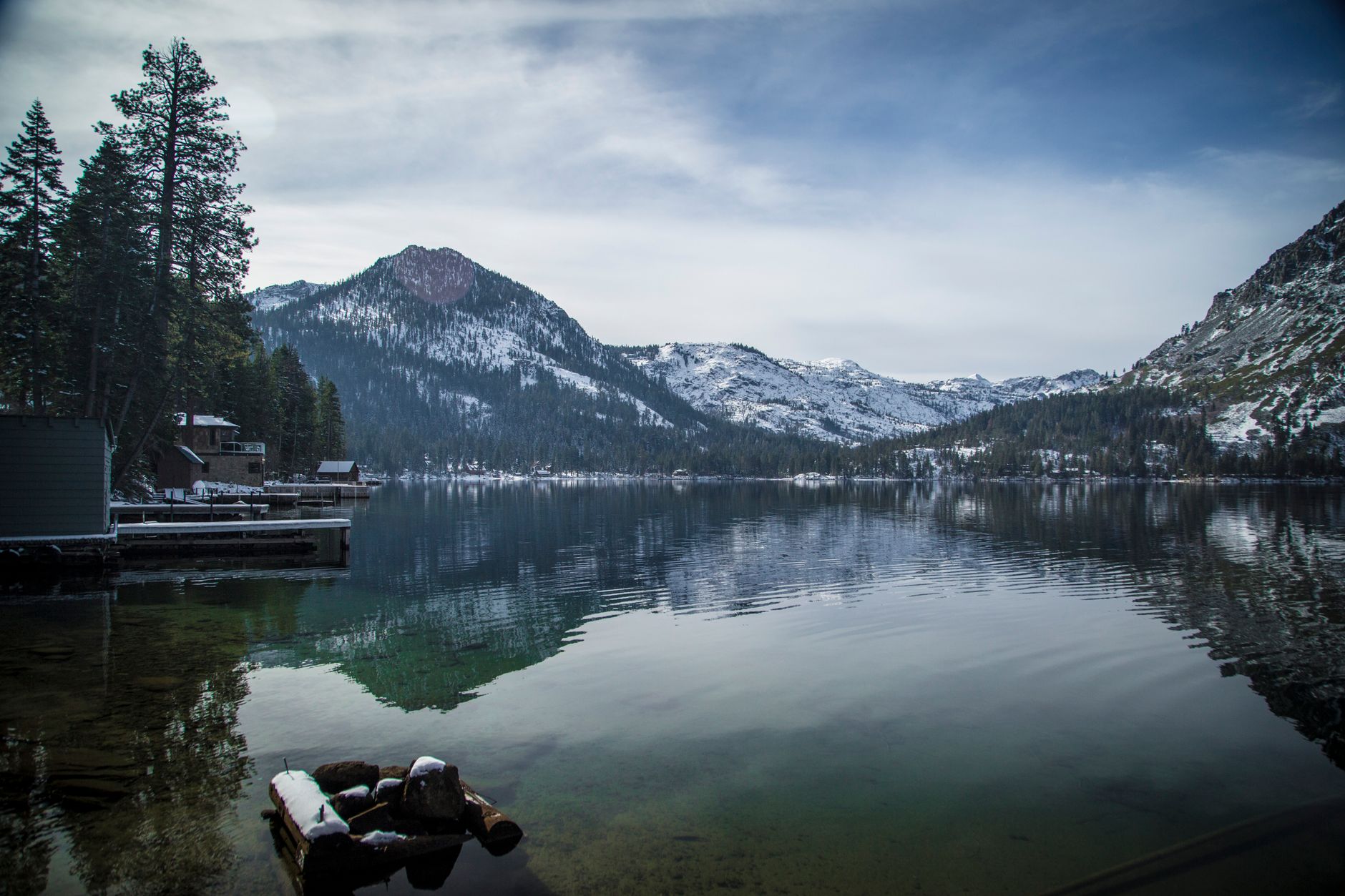 Skiers at Diamond Peak overlooking Lake Tahoe