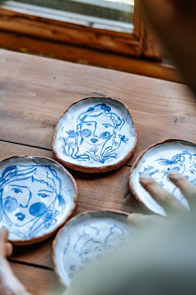 Fernbrook Atelier dessert plate — photo by TIVASEE on Pexels