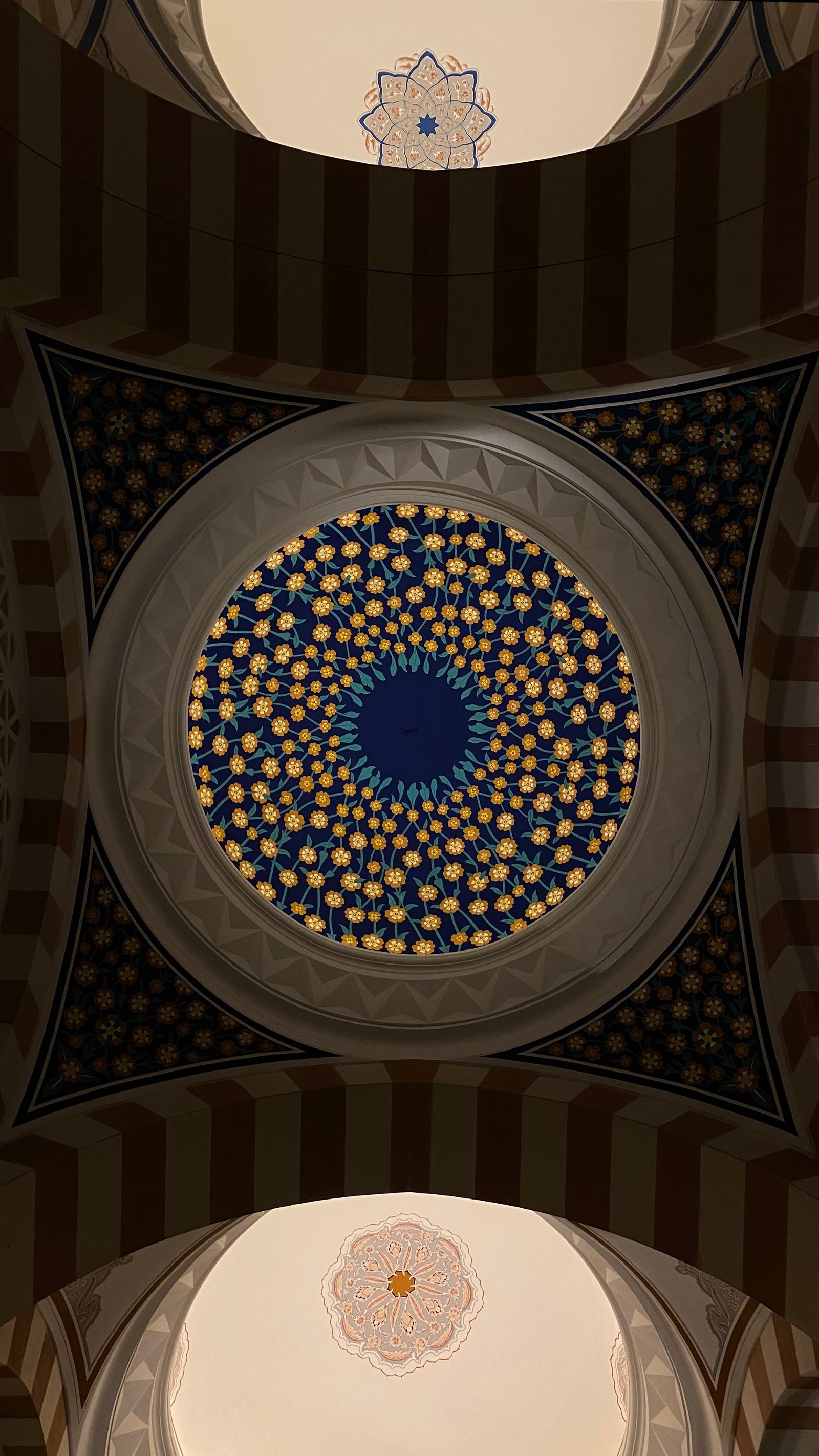 Islanic Patterns Mosque Intricate Islamic Mosque Ceiling Design · Free Stock Photo