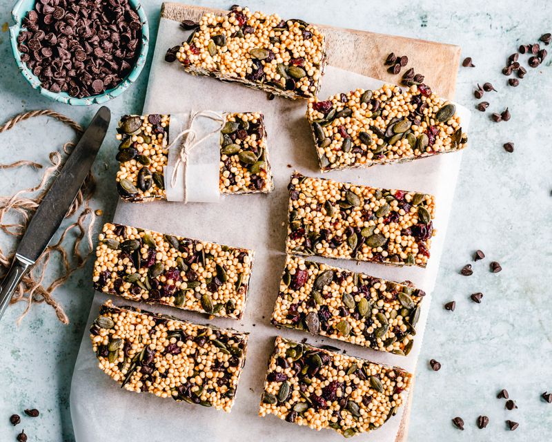 granola bars cut into rectangles