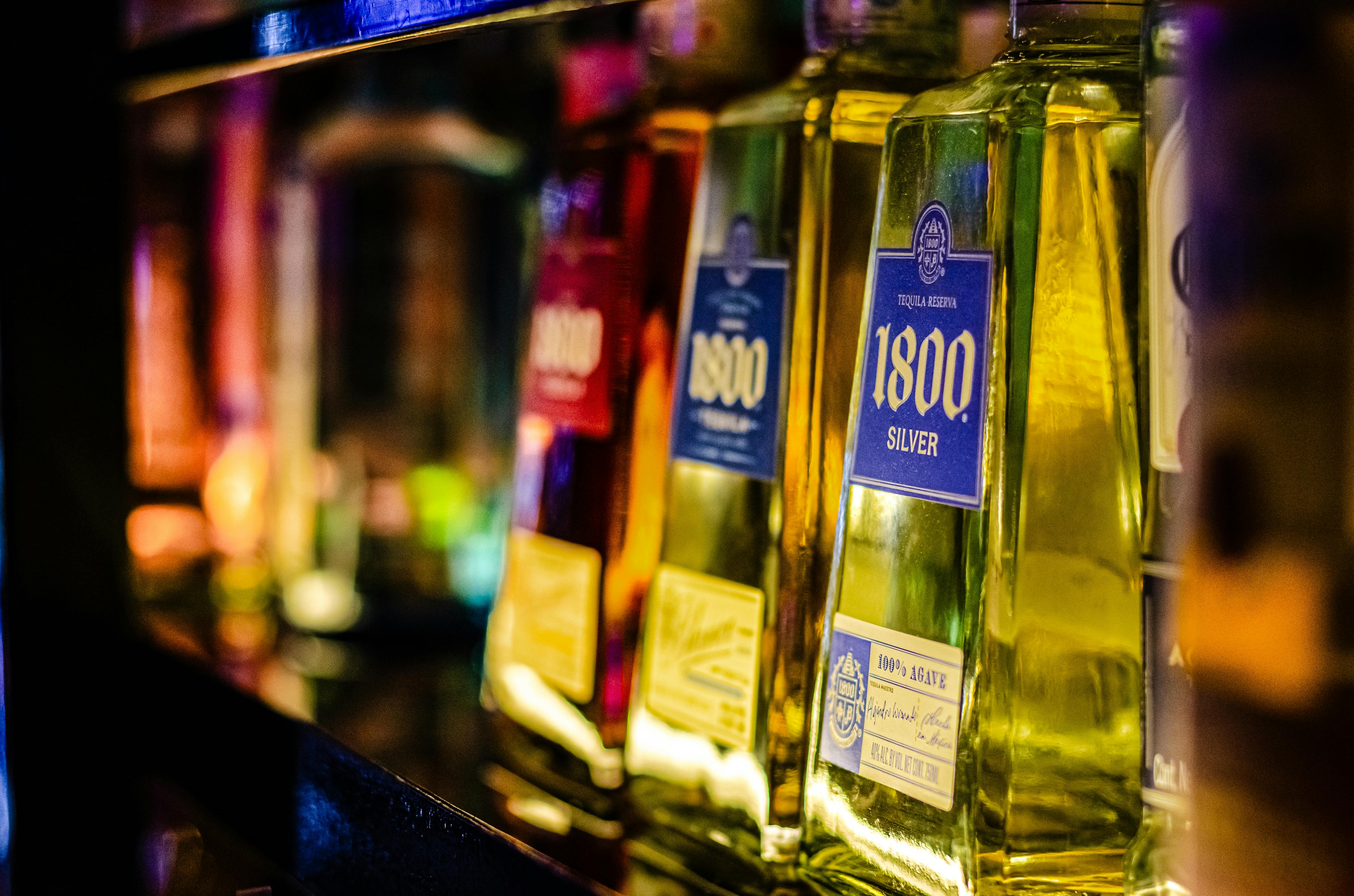 General Sports Bar to open at Edina's 50th &amp; France this summer — Photo by Paul Espinoza on Pexels