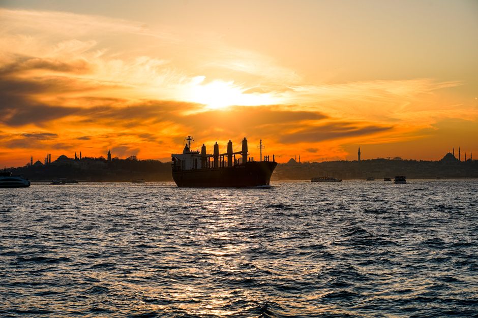 half|cargo ship