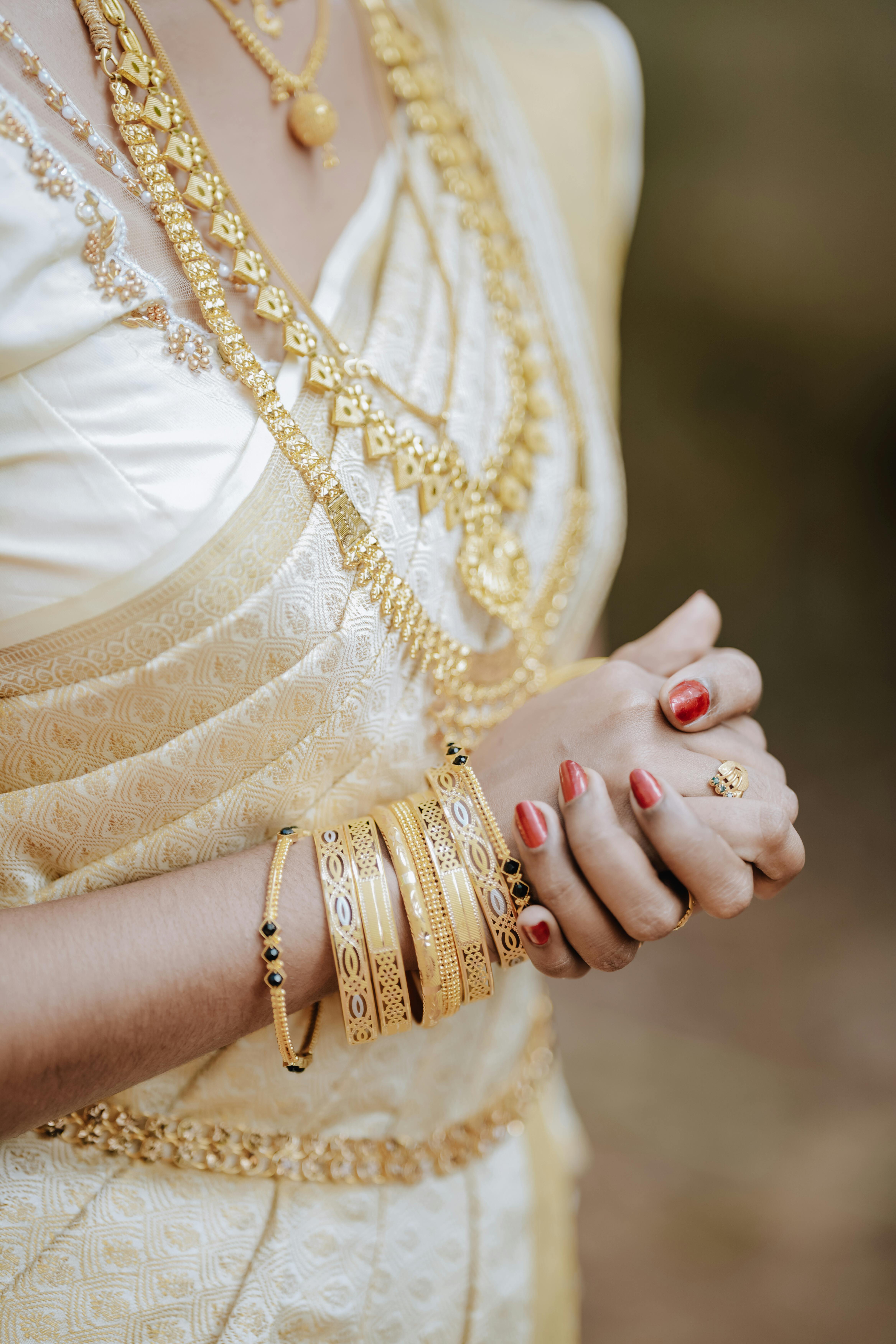 Indian bride in traditional gold jewellery