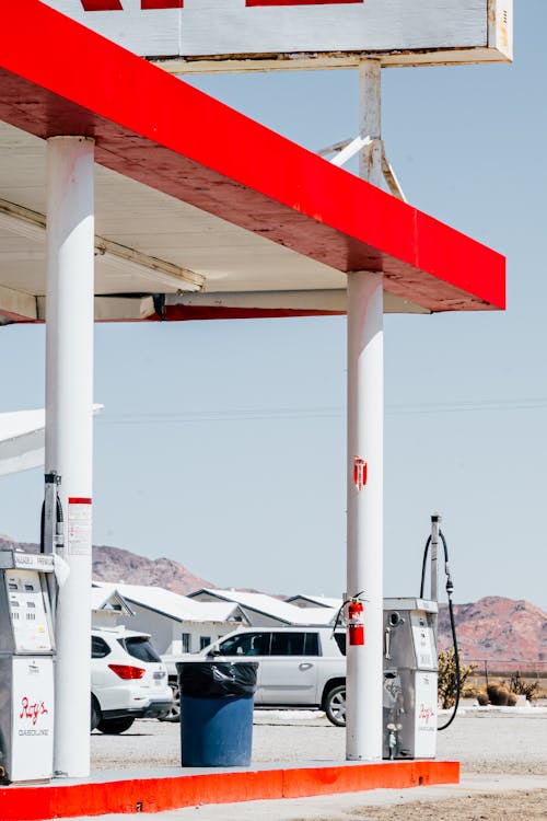 Free Photo of Gasoline Station Stock Photo