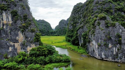 Free Discover the stunning limestone karsts of Hoa Lư, Ninh Bình from above. Stock Photo