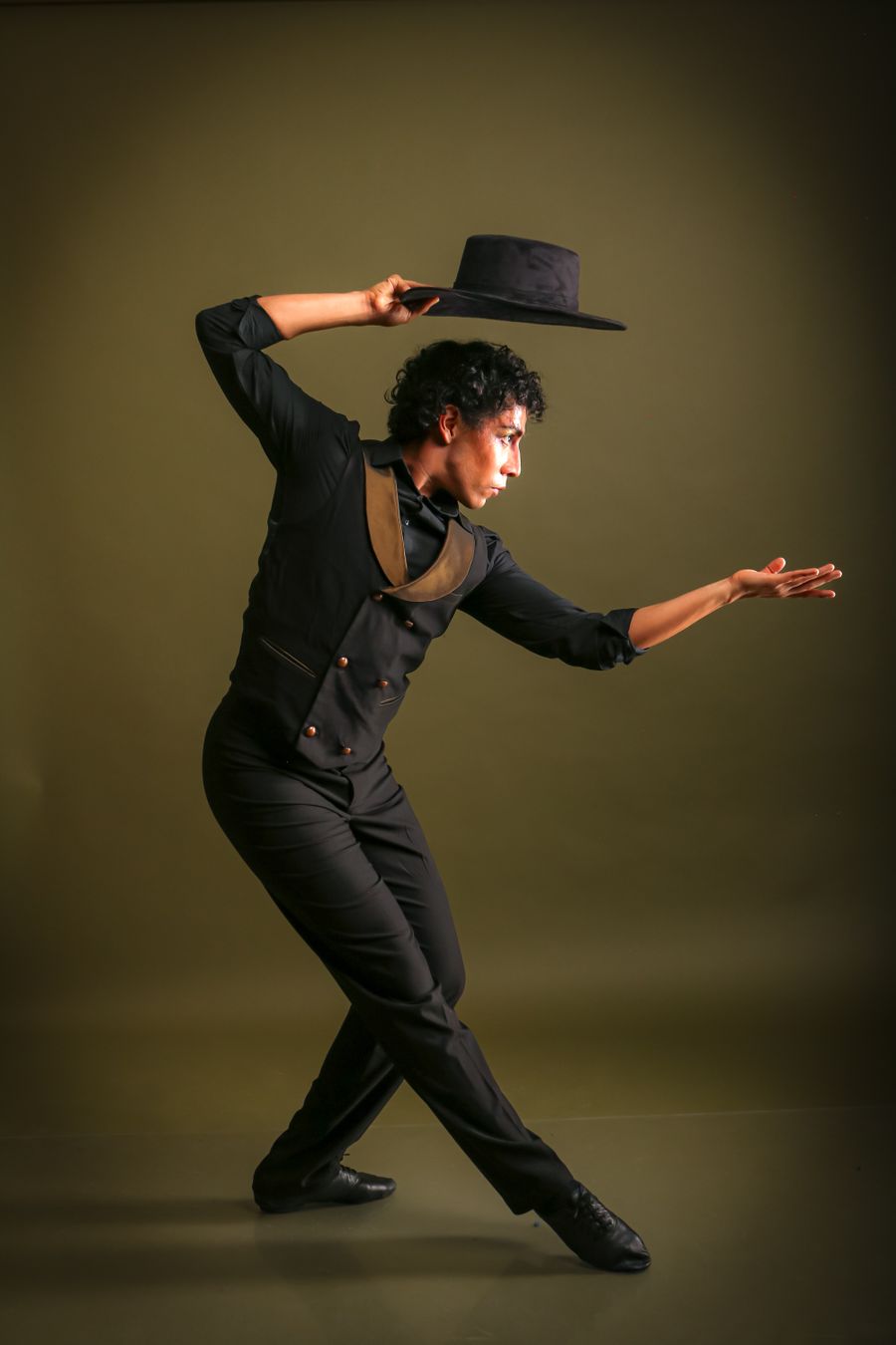 Dansator de flamenco în costum tradițional spaniol, Sevilla
