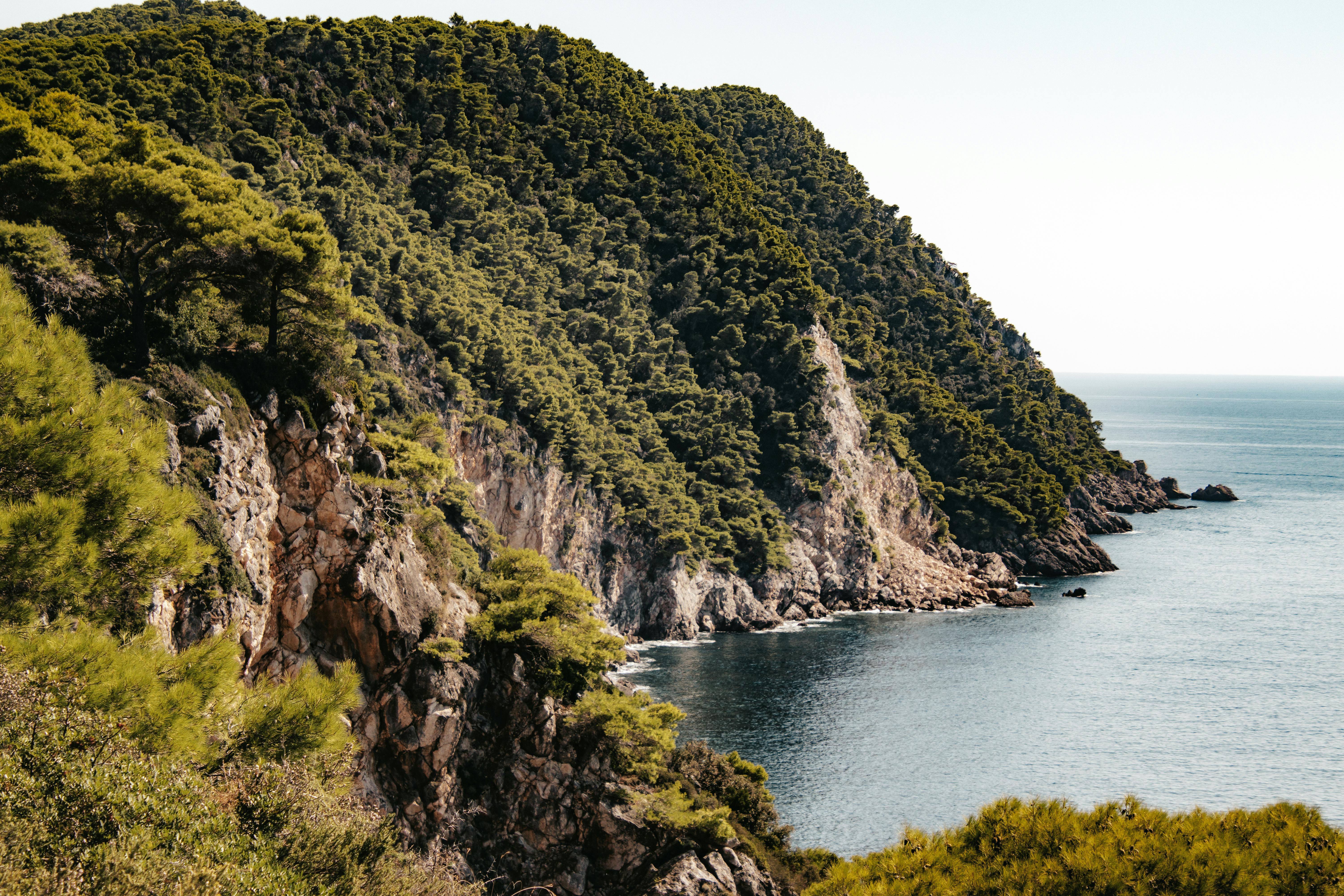 제주도 비밀 해변과 지역 사회