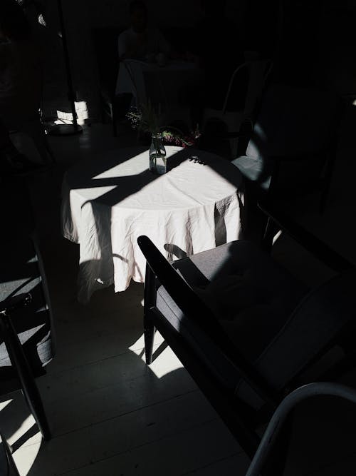 Weiße Tischdecke