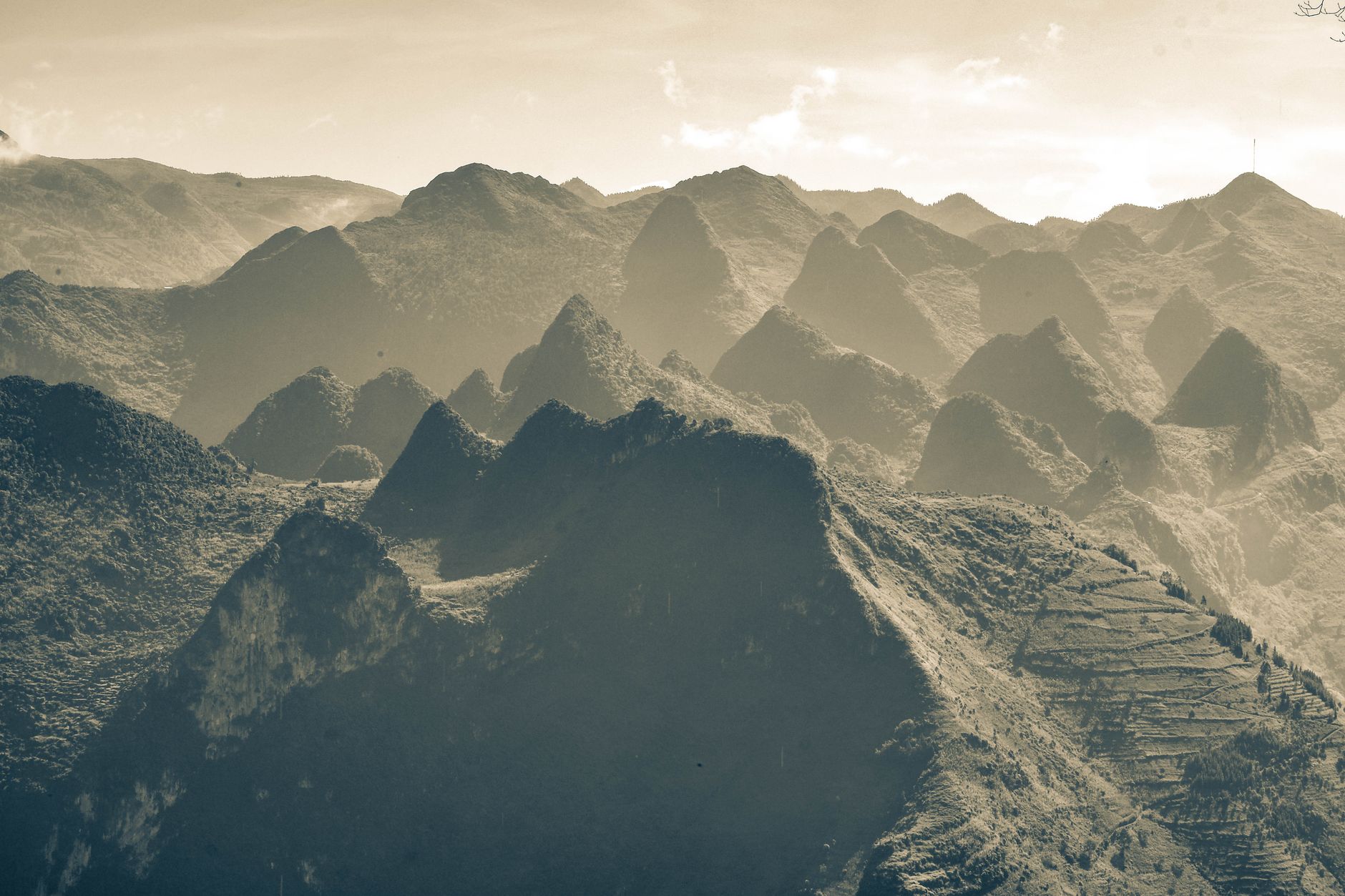 Spectacular view of Hà Giang's limestone mountains in Vietnam.