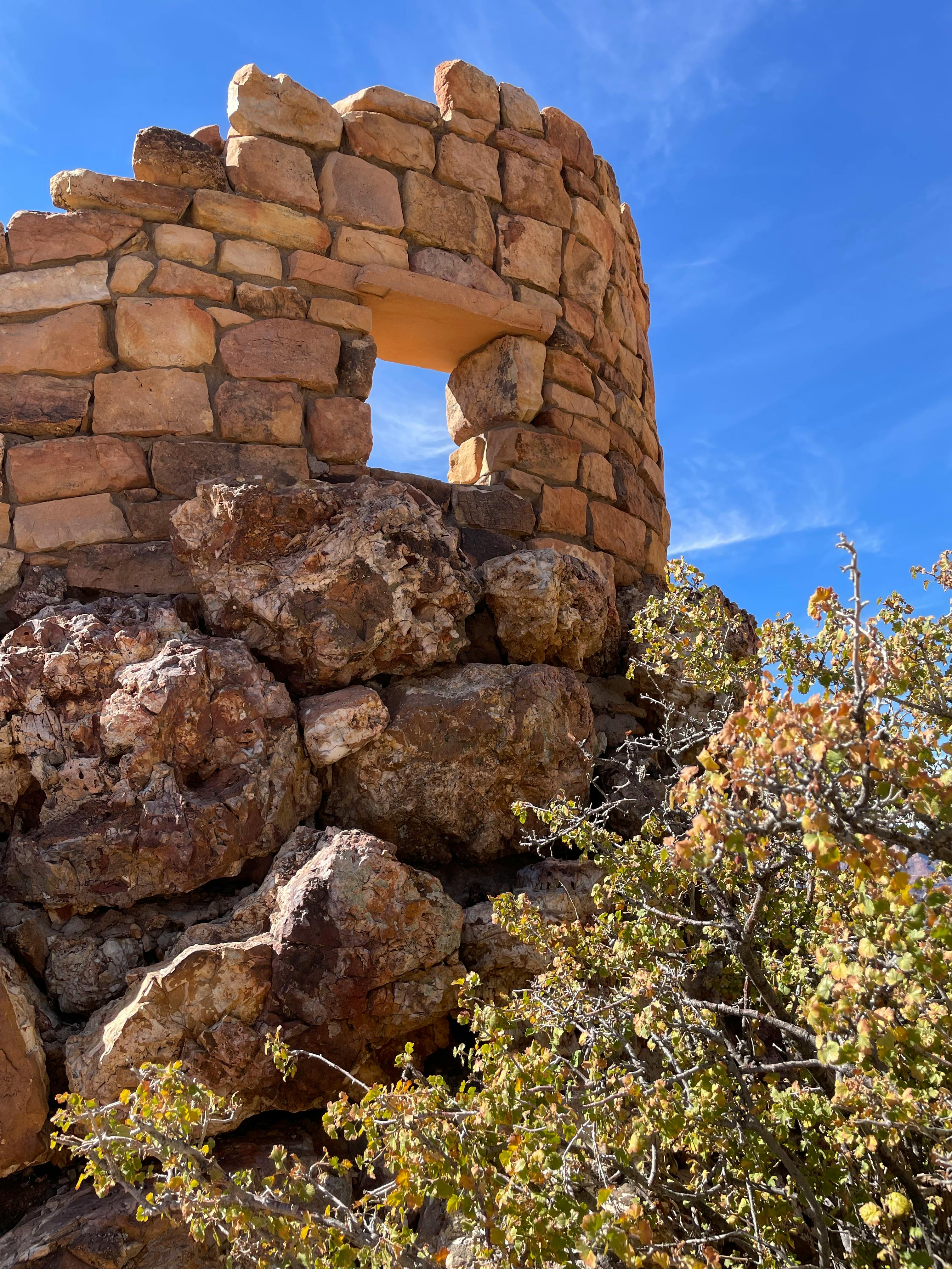 Топ-10 популярных отделочных материалов для стен