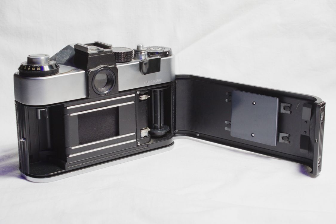 Analog Rear View Camera Vintage Analog Camera with Open Back · Free Stock Photo