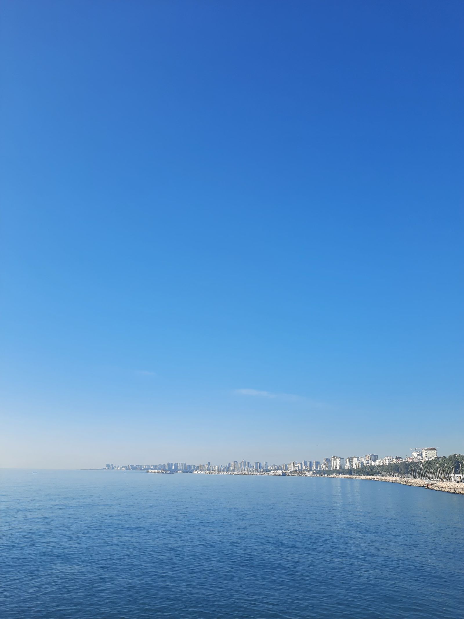 Mersin sahili ve Akdeniz manzarası