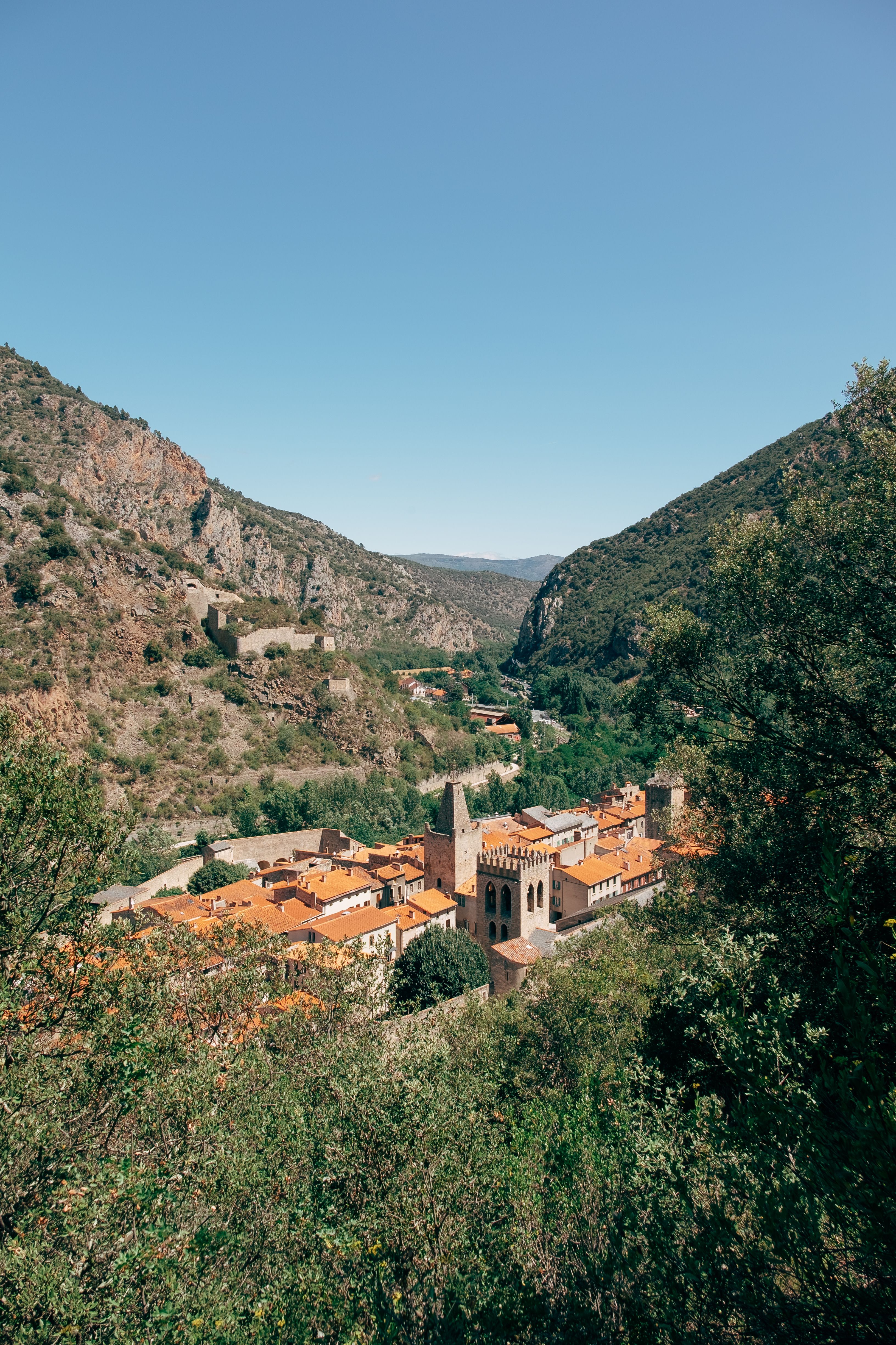 ¿Es real esto? Hotel en pueblito medieval por SÓLO 5 Euros p/p!