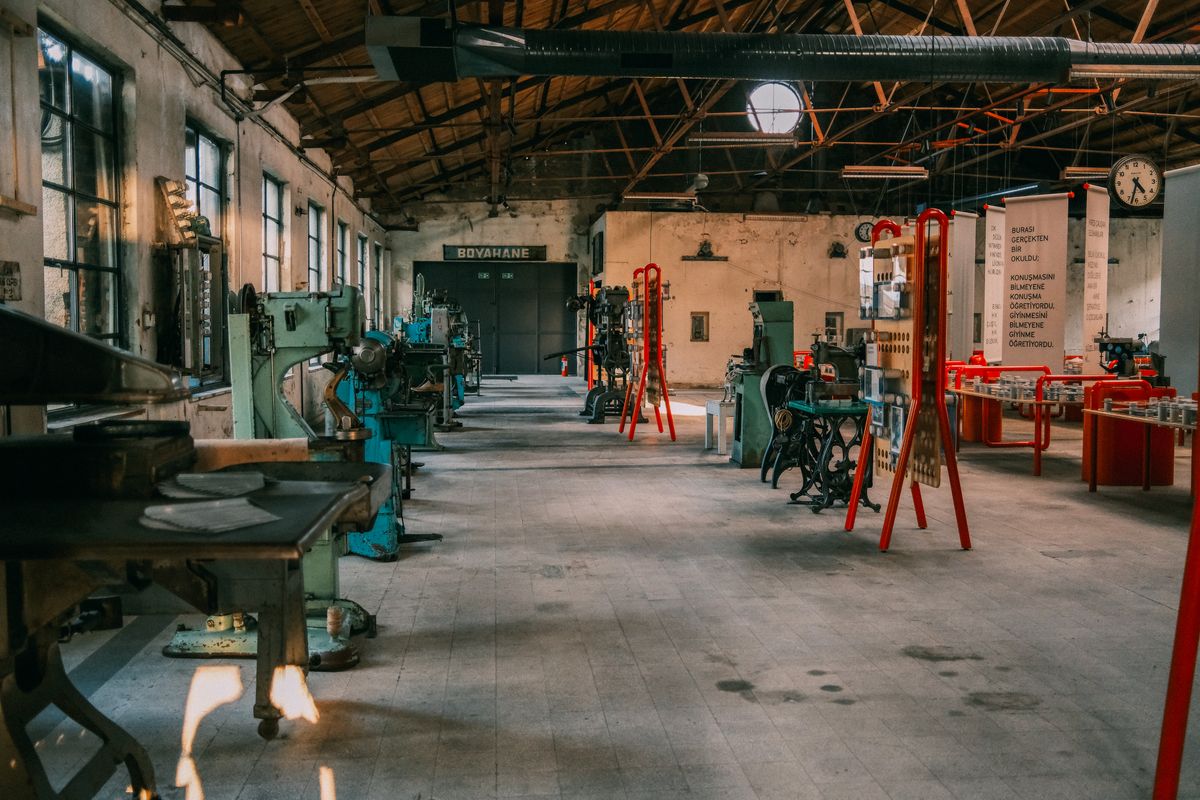storage moves in Oundle — Storage Moves in Oundle — the working end of the job