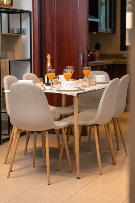 Dining experience enhanced by travel credit card benefits