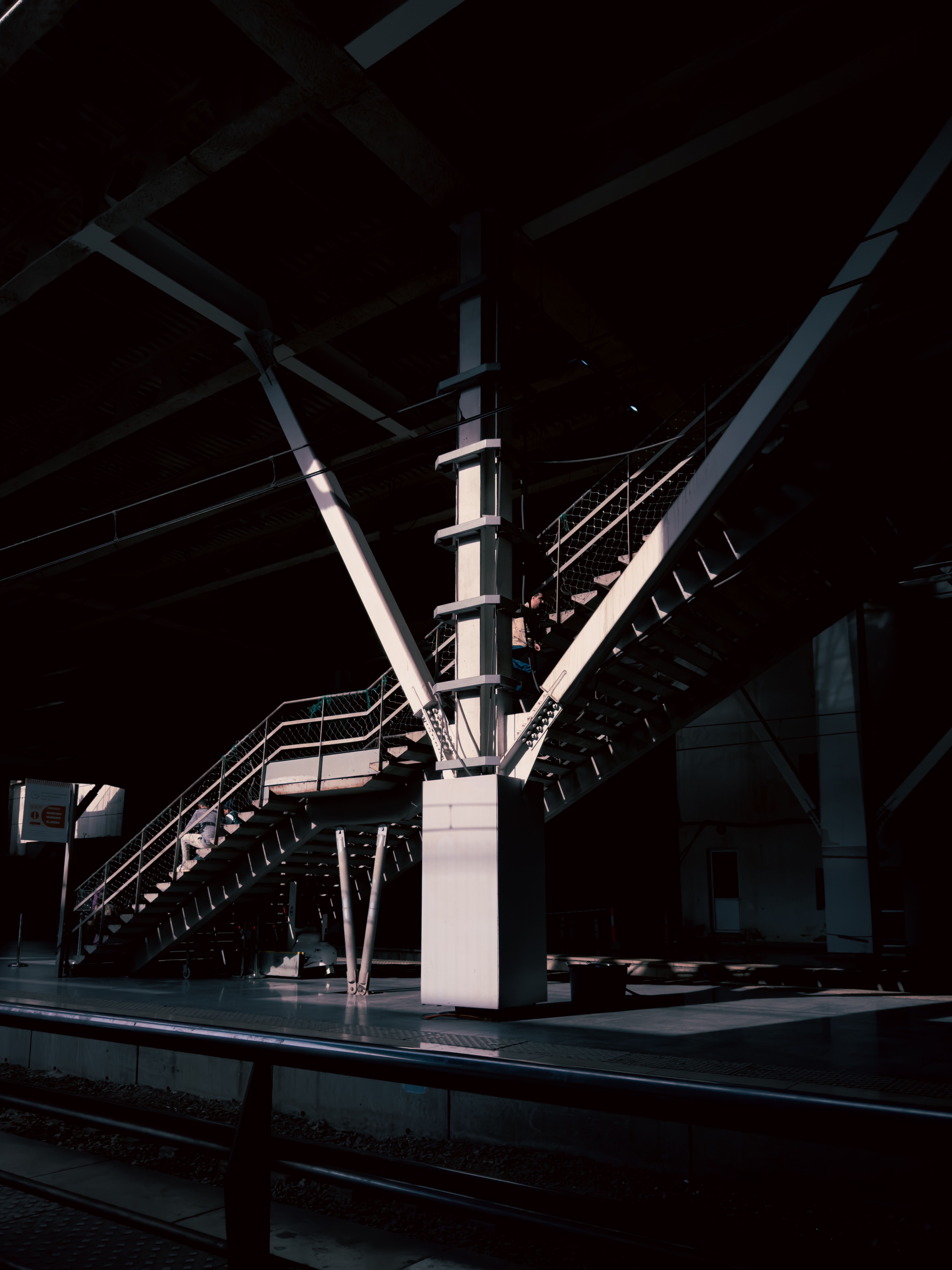 Industrial Train Station Architecture · Free Stock Photo - Industrial Minimalist Interchange Station Building Design
