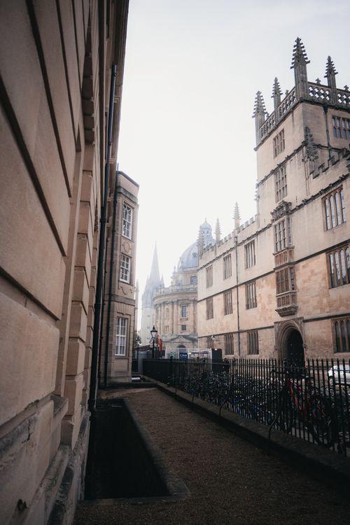 Free Beautiful historic architecture in Oxford, England, captured in the morning mist and soft light. Stock Photo