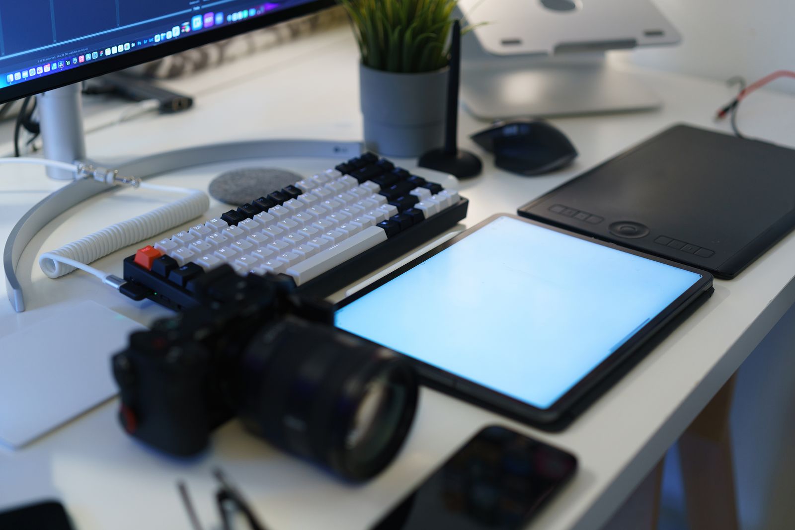 The best tools for freelance designers in 2026 (an honest guide)