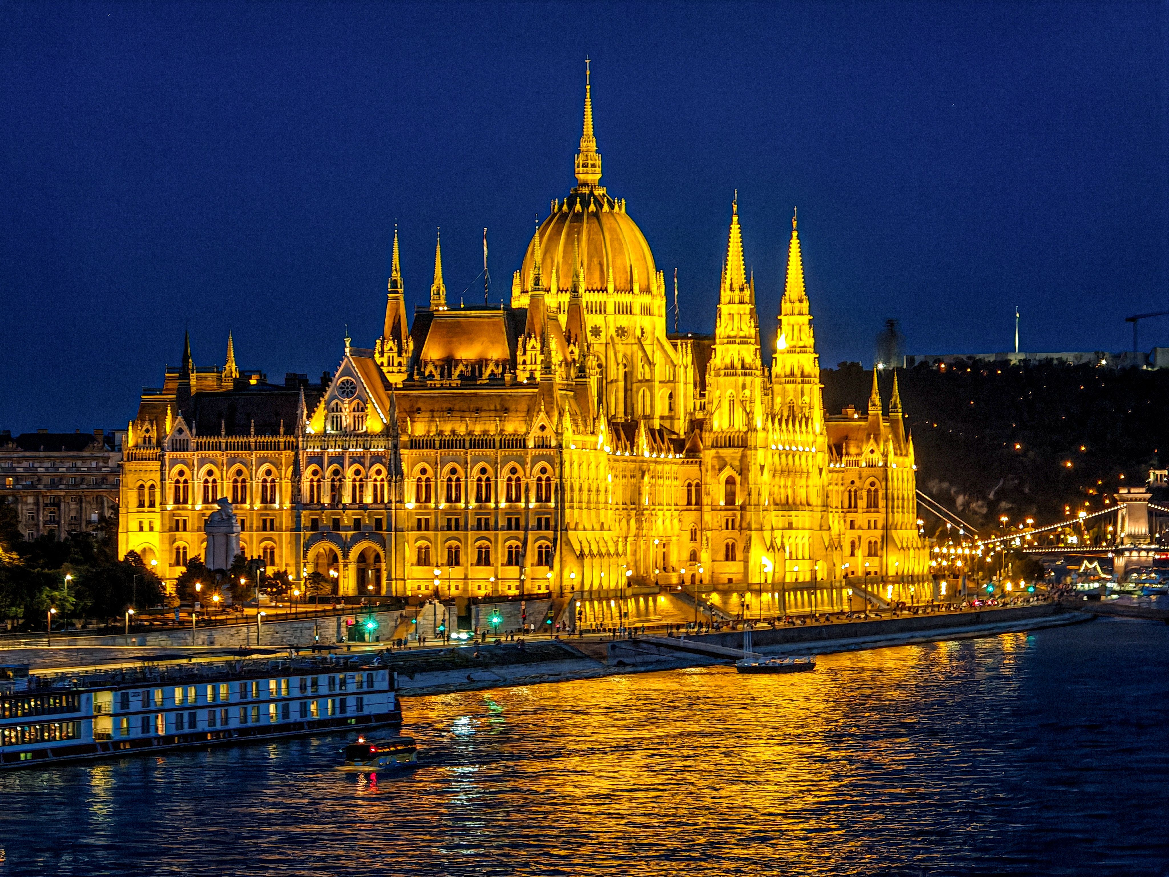 Complete guide to touring the Hungarian Parliament Building. How to book, what to expect, best tours, and worth-it tips.