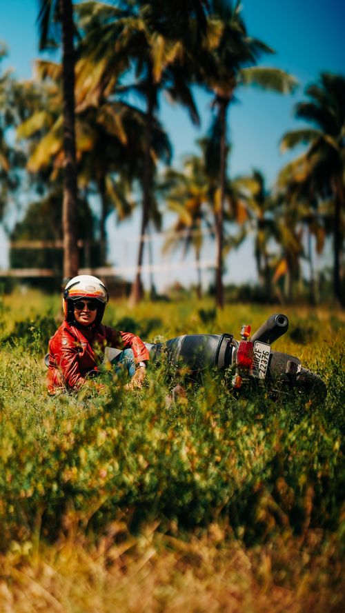 Free Royal Enfield Grassland  Stock Photo