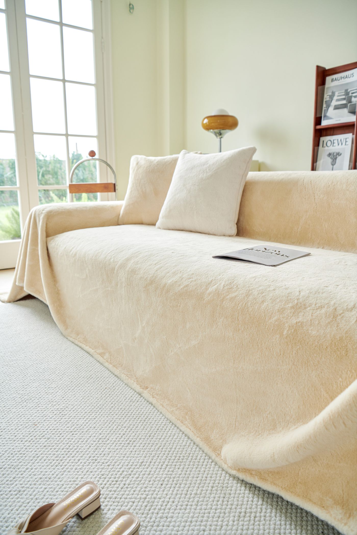 Miro Low-Profile Linen Sofa – Warm Beige 3-Seat Couch, Modern Minimalist Living Room Sofa, Soft Neutral Apartment Seating warm neutral furniture styling